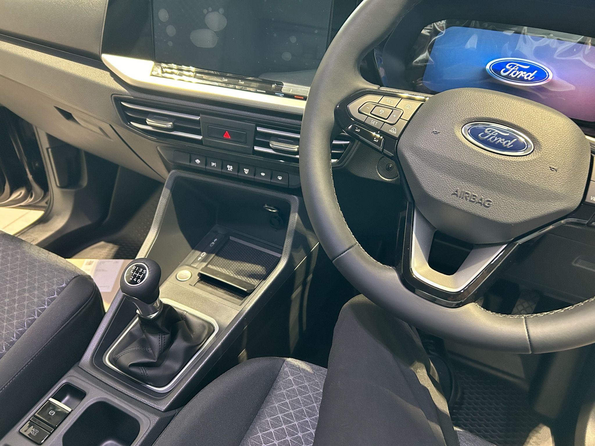 Ford Transit Connect Image 13