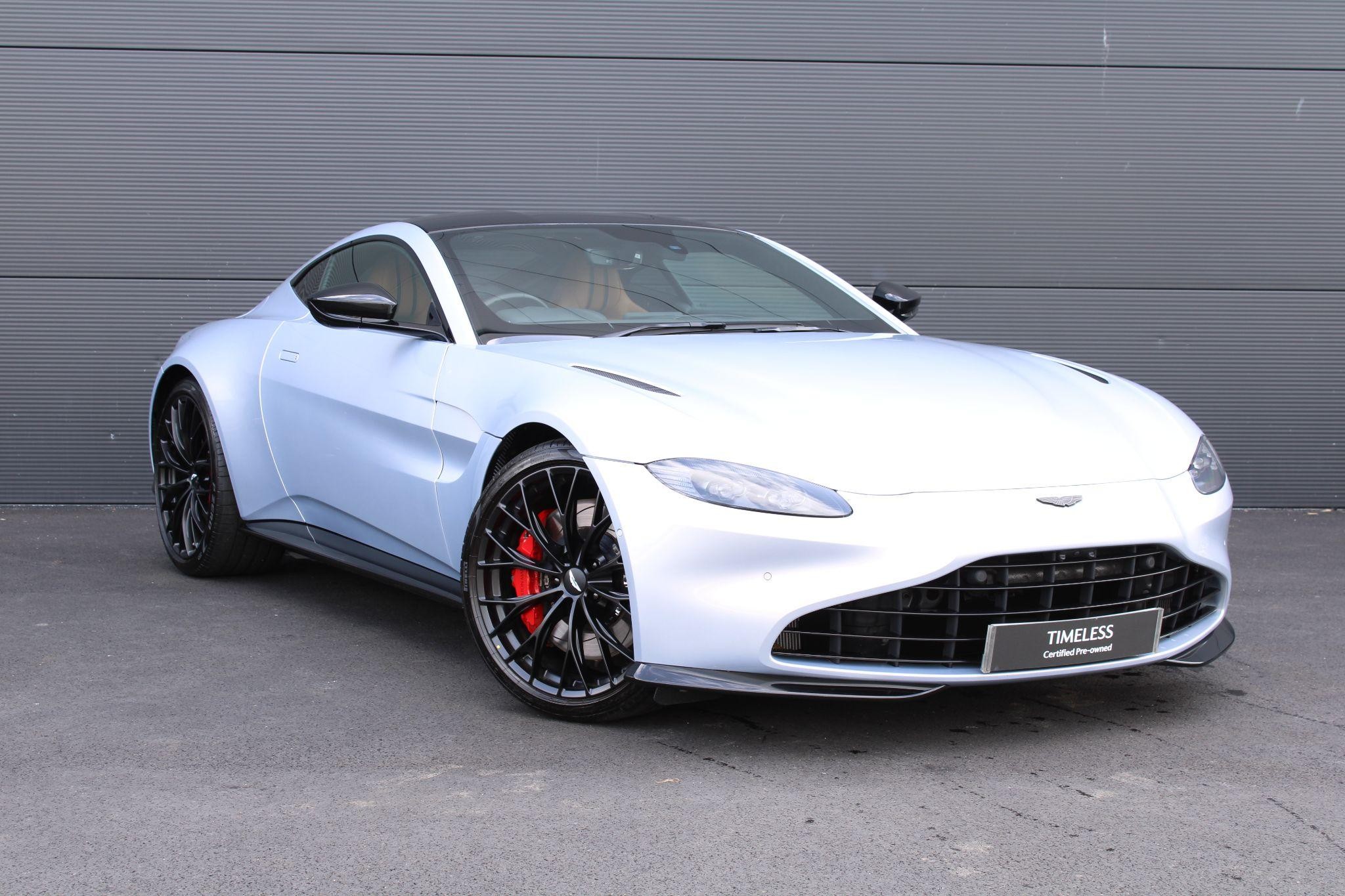 Aston Martin Vantage Image 9