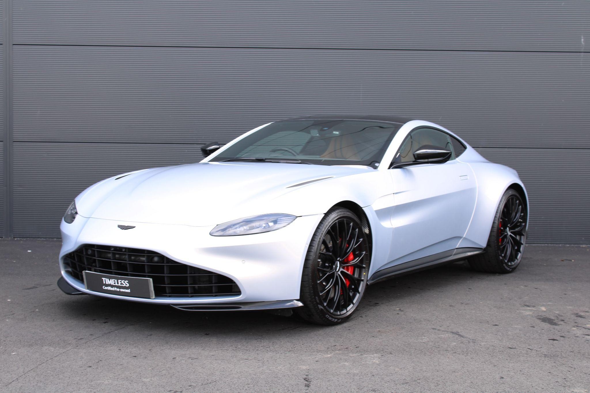 Aston Martin Vantage Image 11