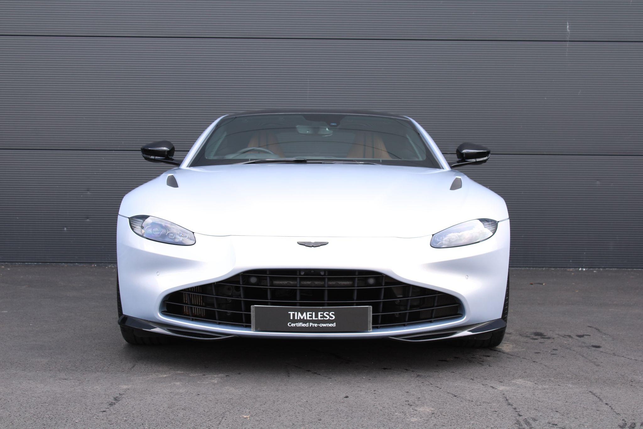Aston Martin Vantage Image 10
