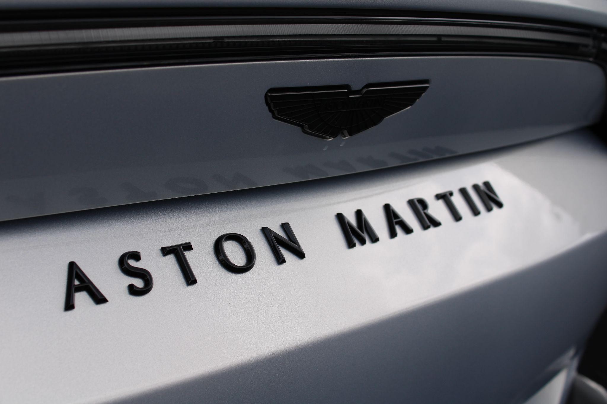 Aston Martin Vantage Image 45