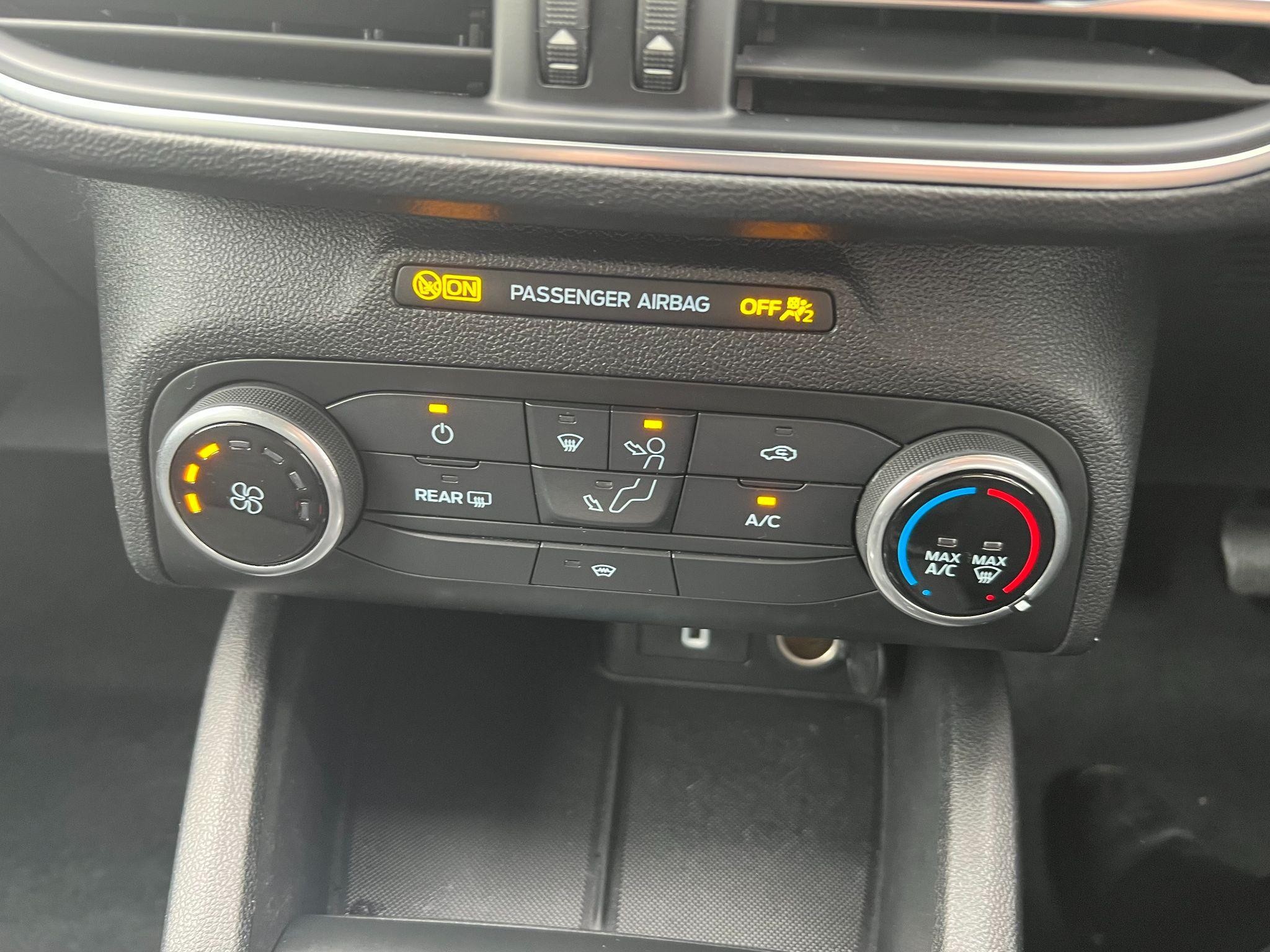 Ford Focus Image 14