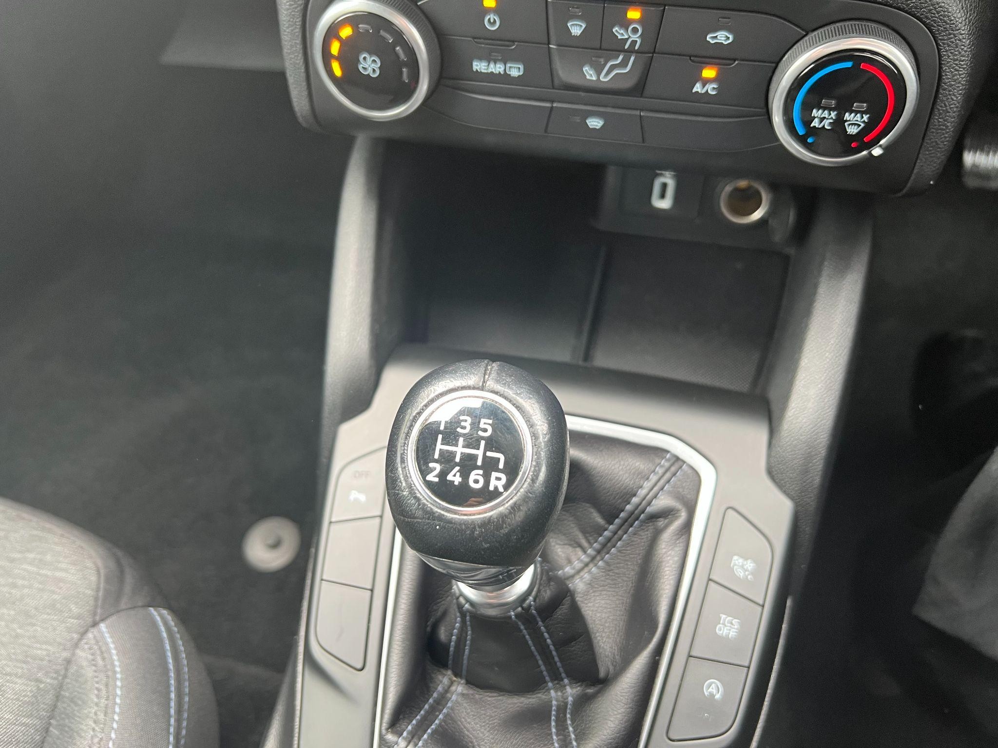 Ford Focus Image 15