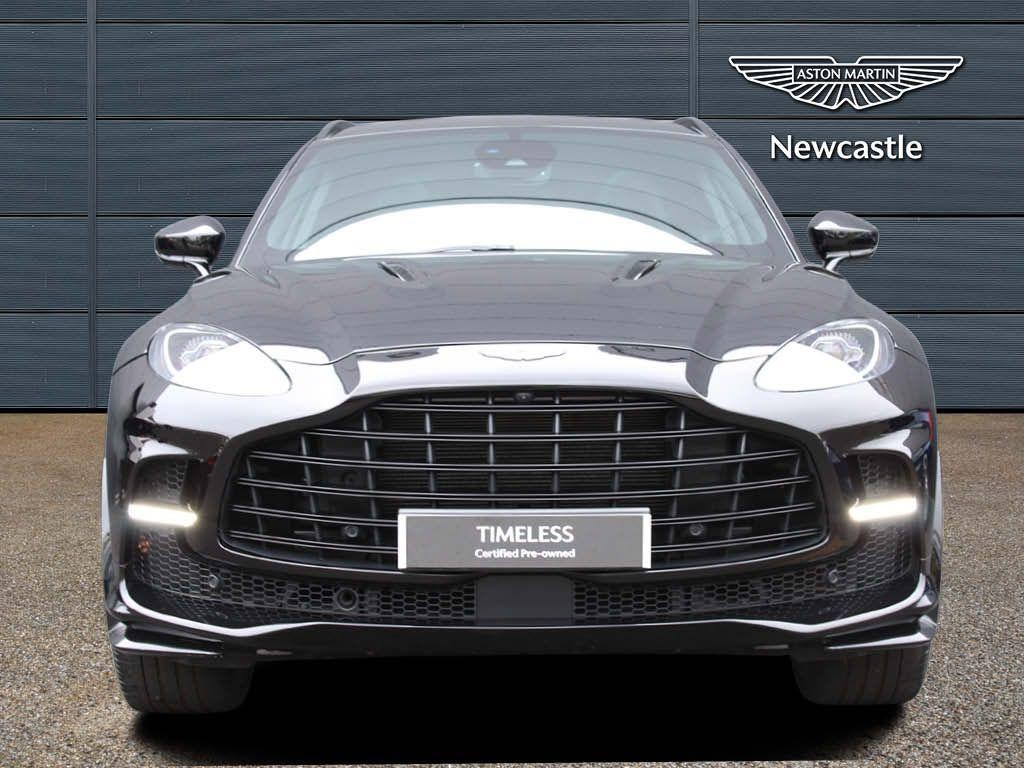 Aston Martin DBX Image 2