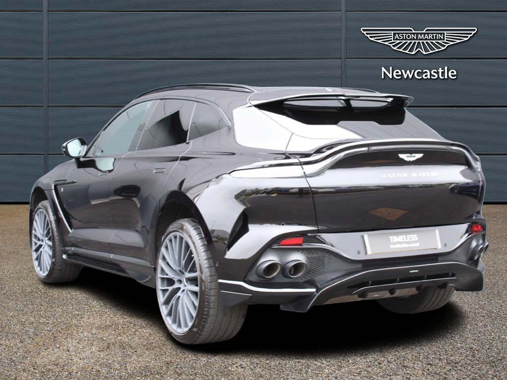 Aston Martin DBX Image 4