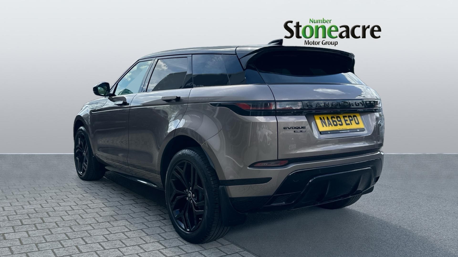 Land Rover Range Rover Evoque Image 2