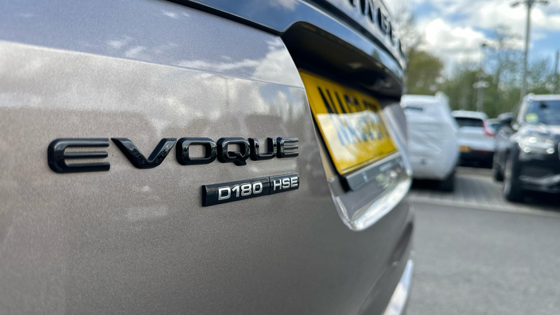 Land Rover Range Rover Evoque Image 38
