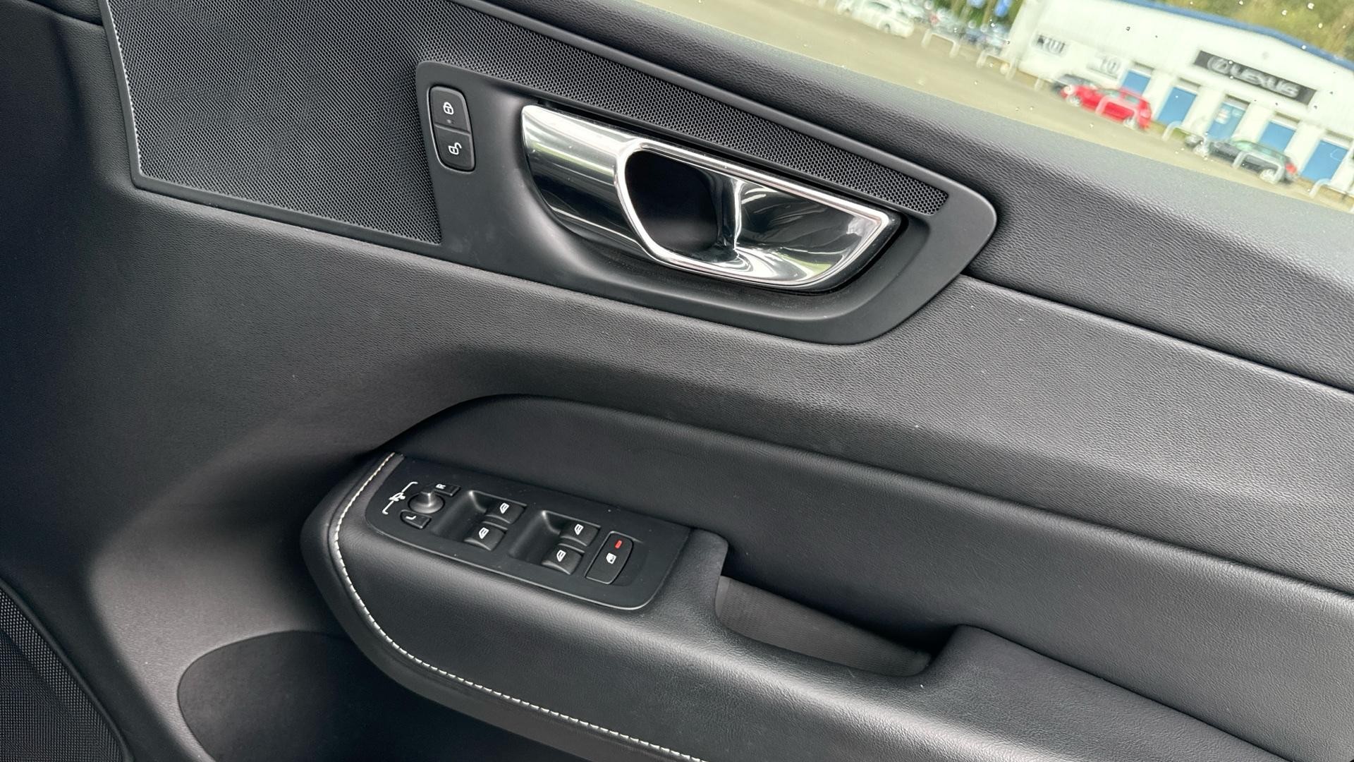 Volvo XC60 Image 15