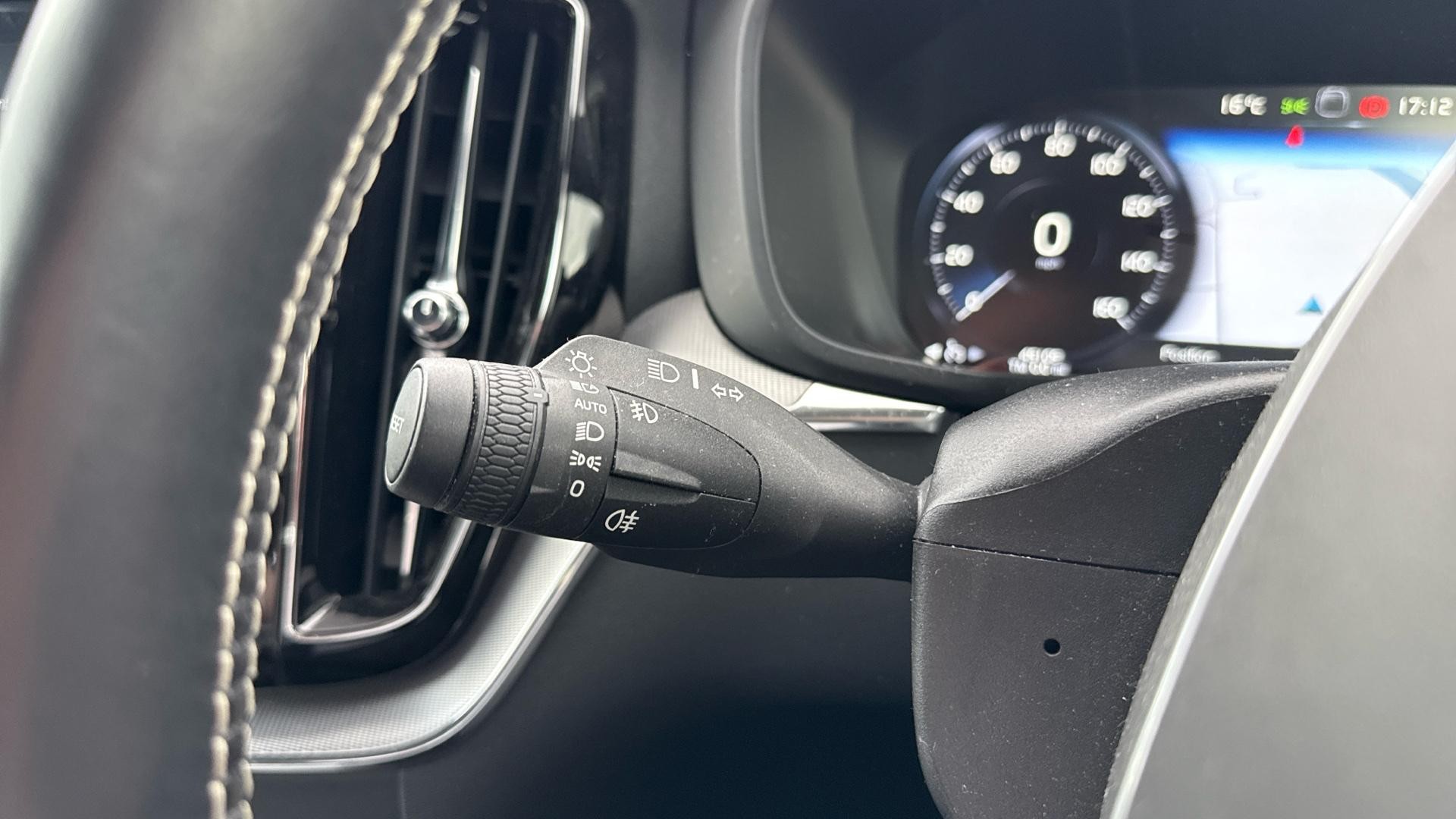 Volvo XC60 Image 22