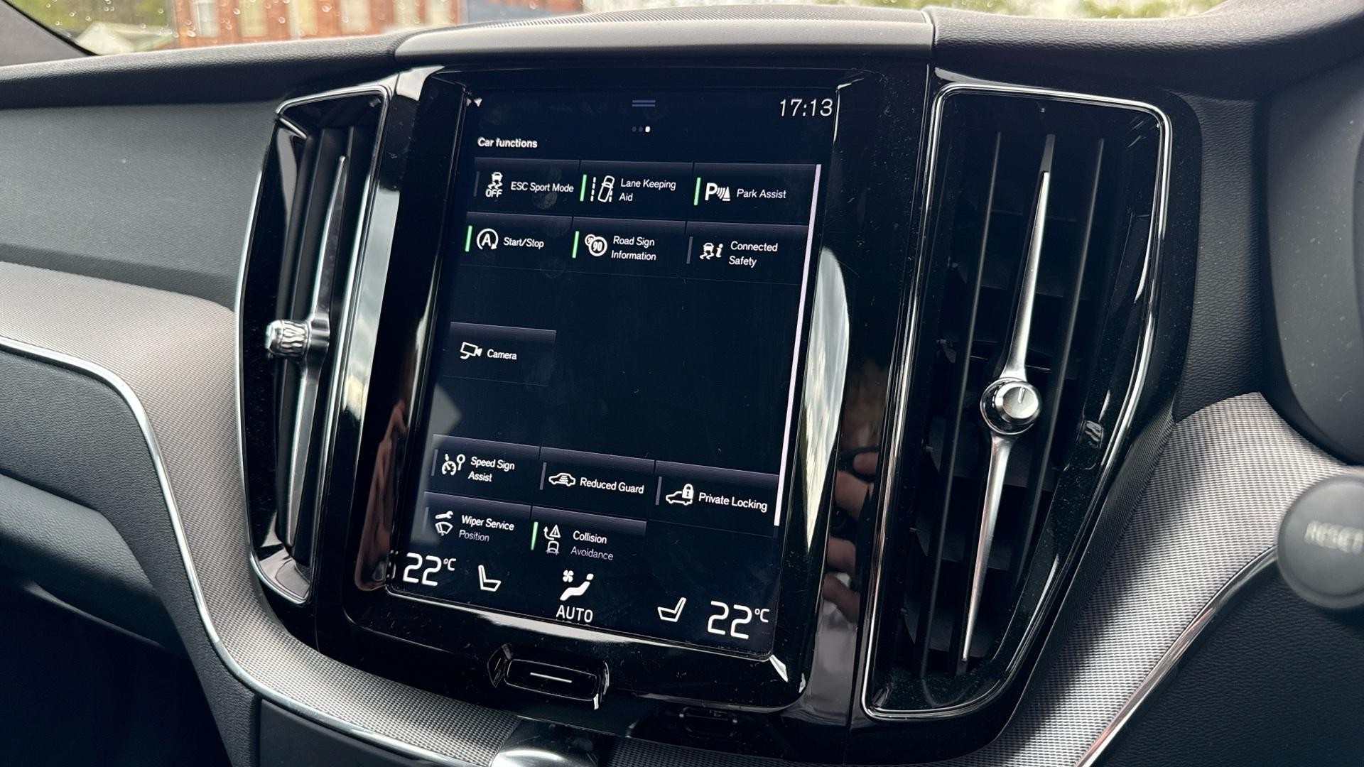 Volvo XC60 Image 29