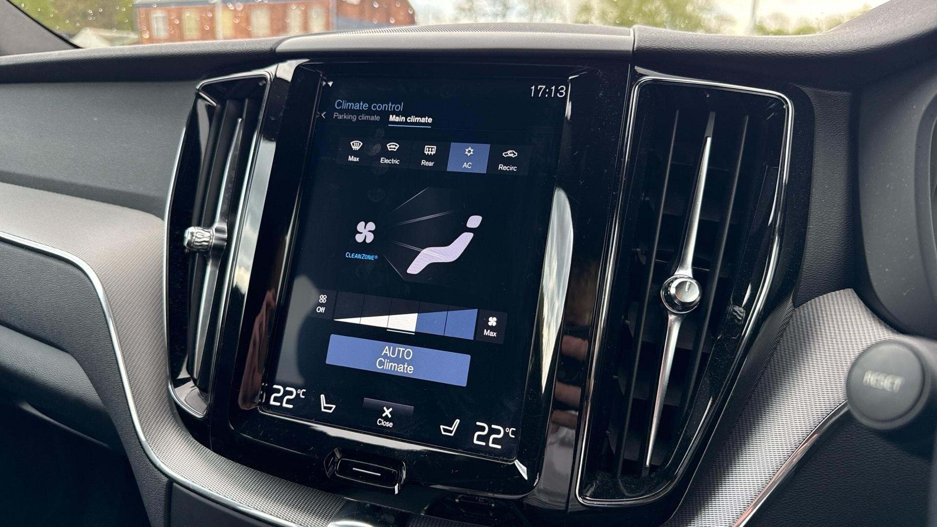 Volvo XC60 Image 31