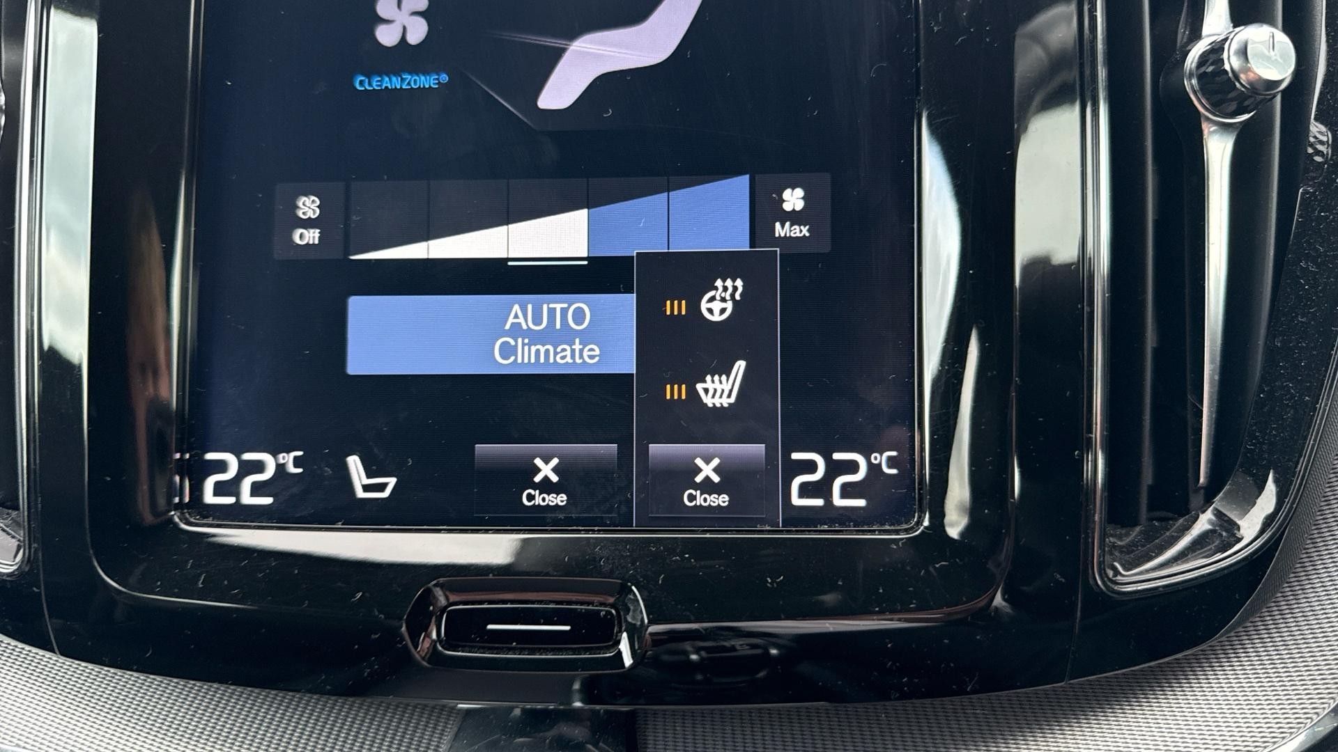 Volvo XC60 Image 32
