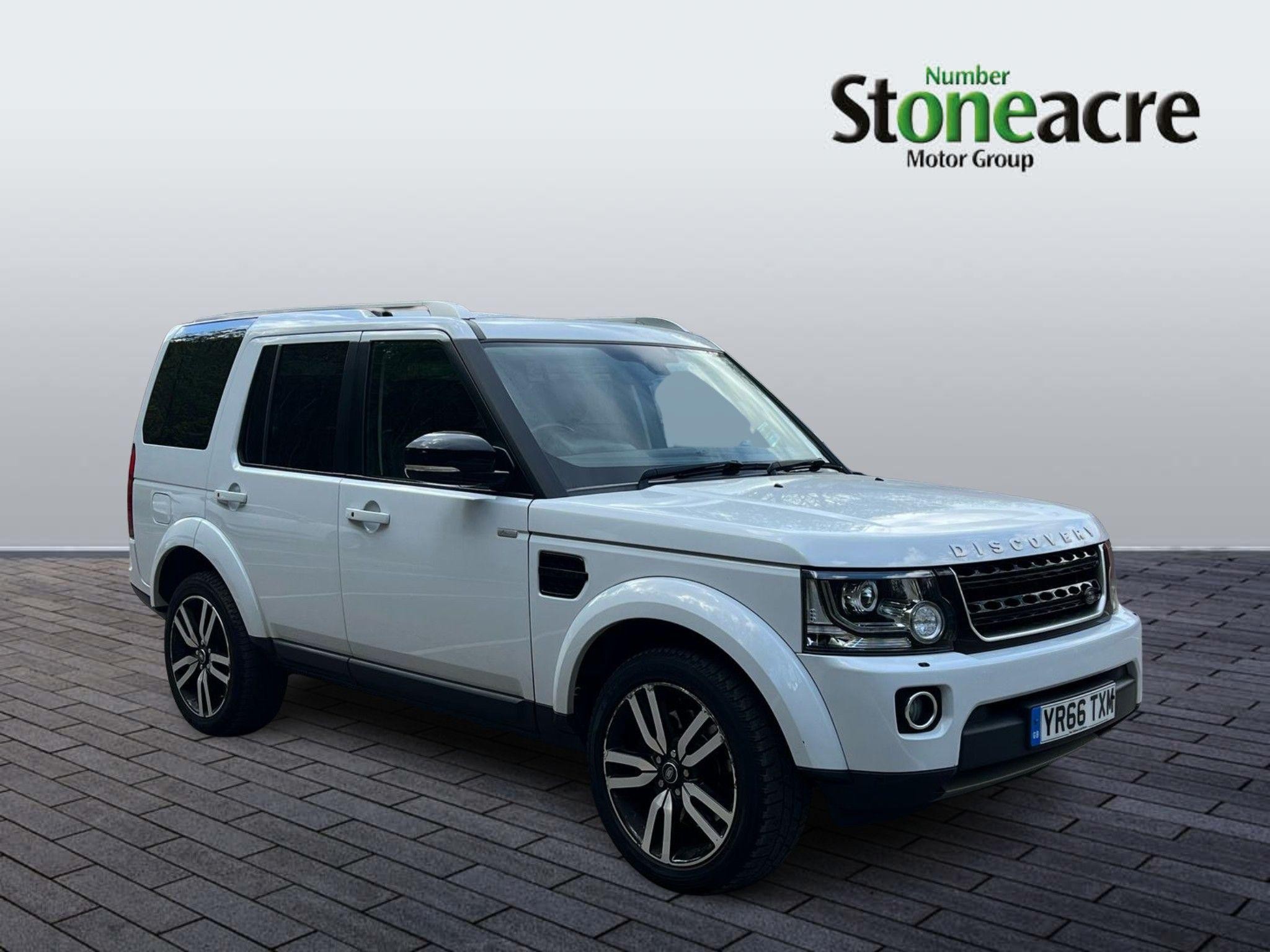 Land Rover Discovery 4 Image 1
