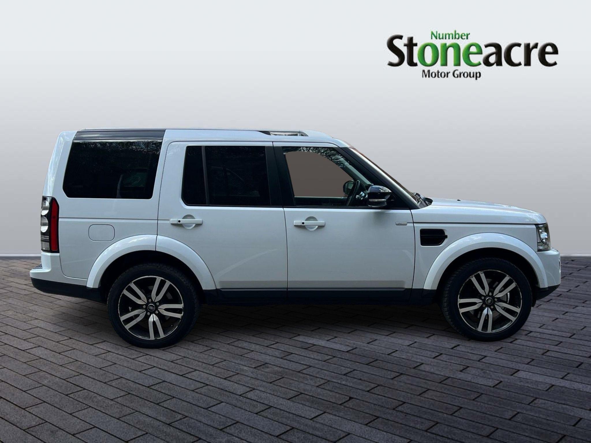 Land Rover Discovery 4 Image 7