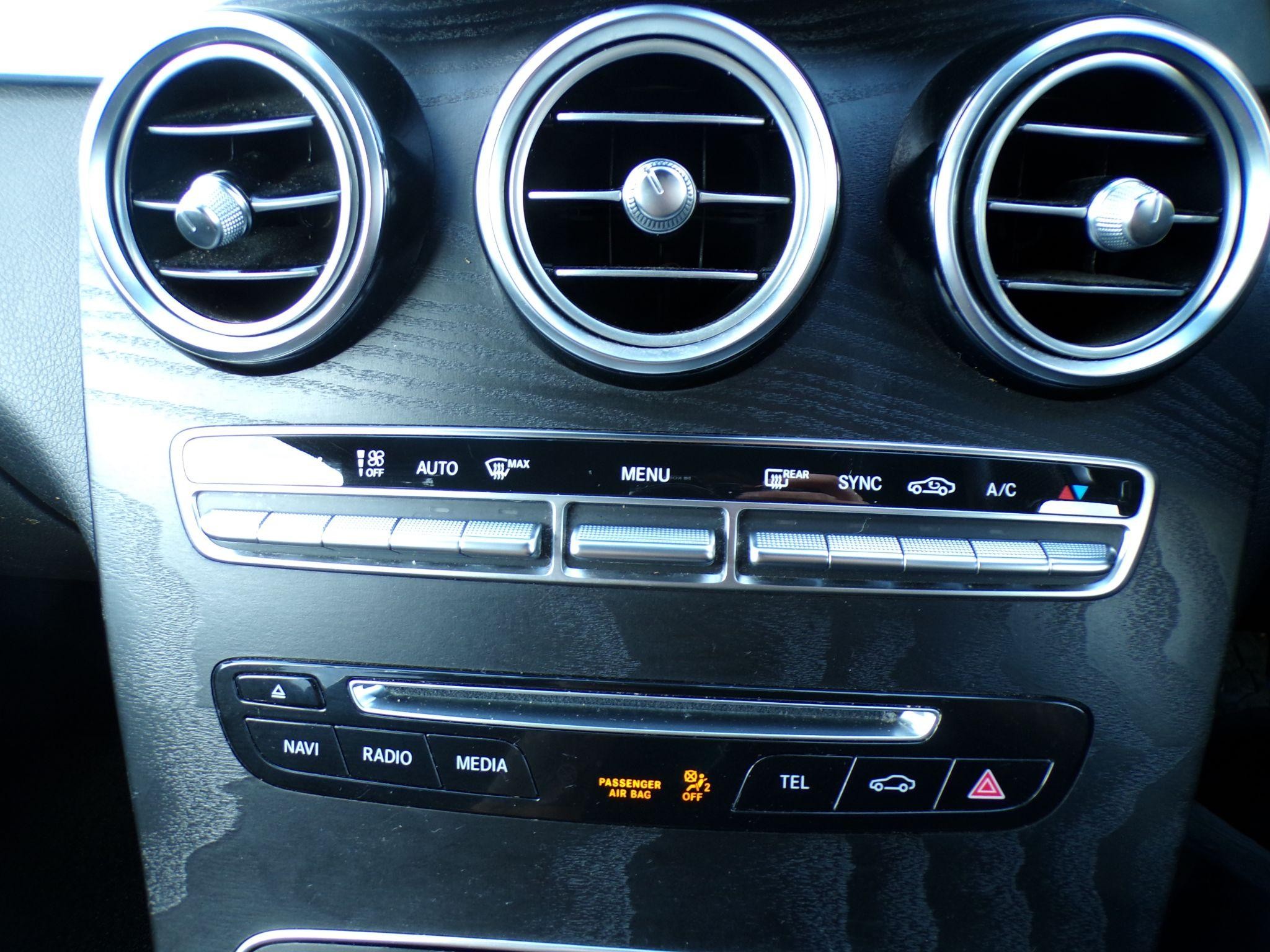 Mercedes-Benz GLC Image 13