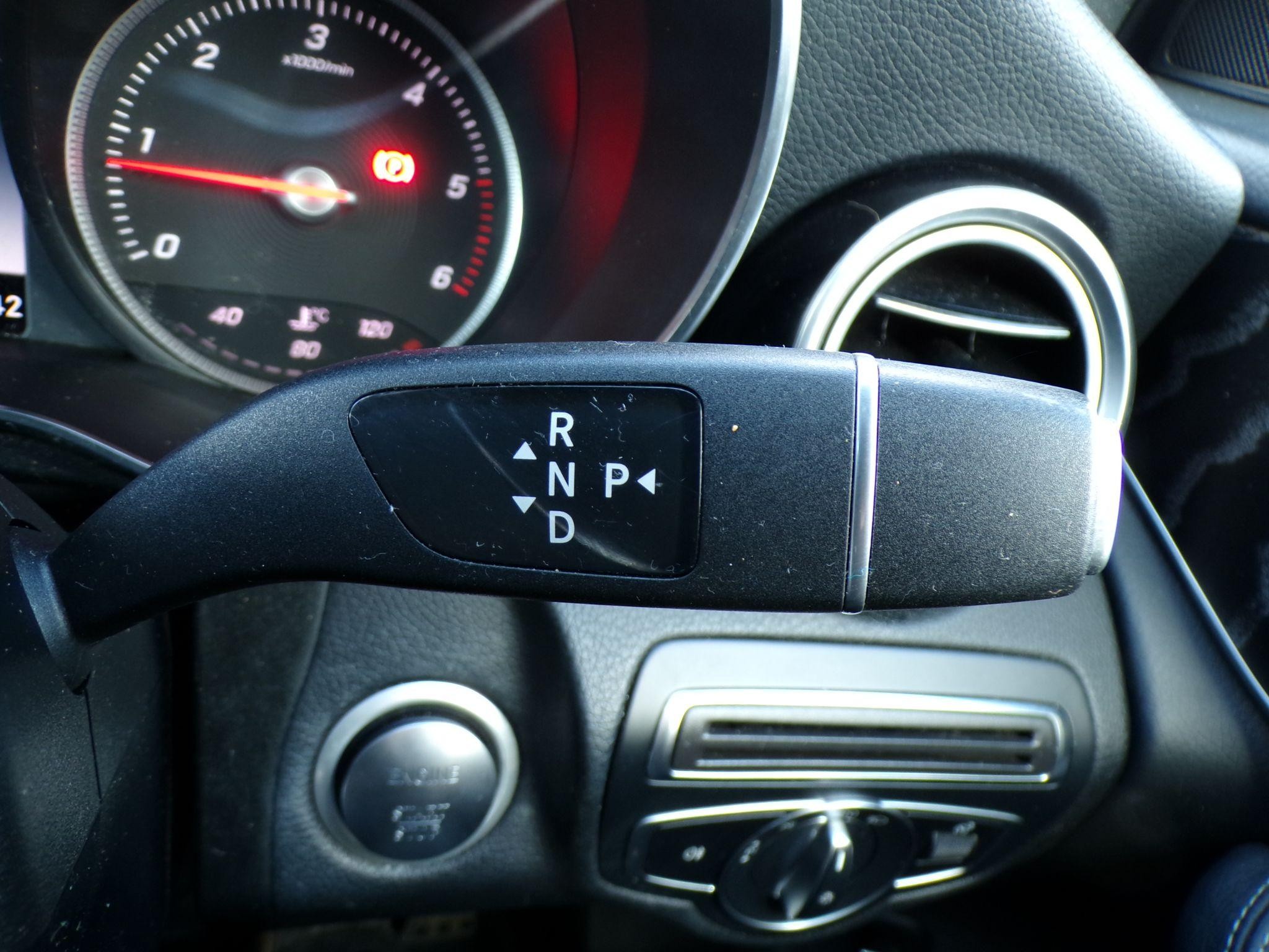 Mercedes-Benz GLC Image 19