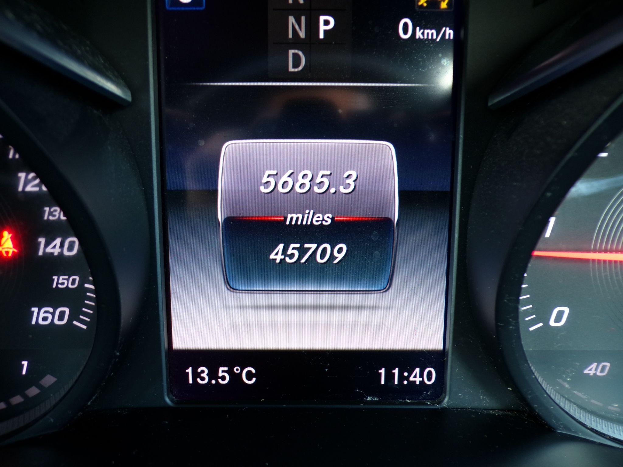 Mercedes-Benz GLC Image 29