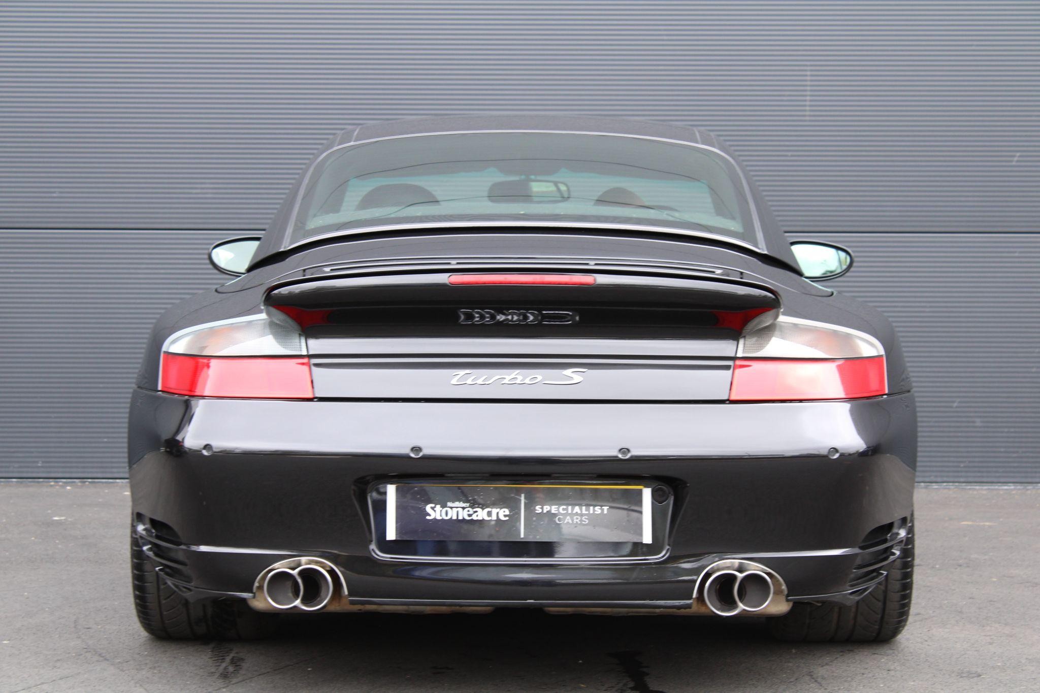 Porsche 911 Image 15