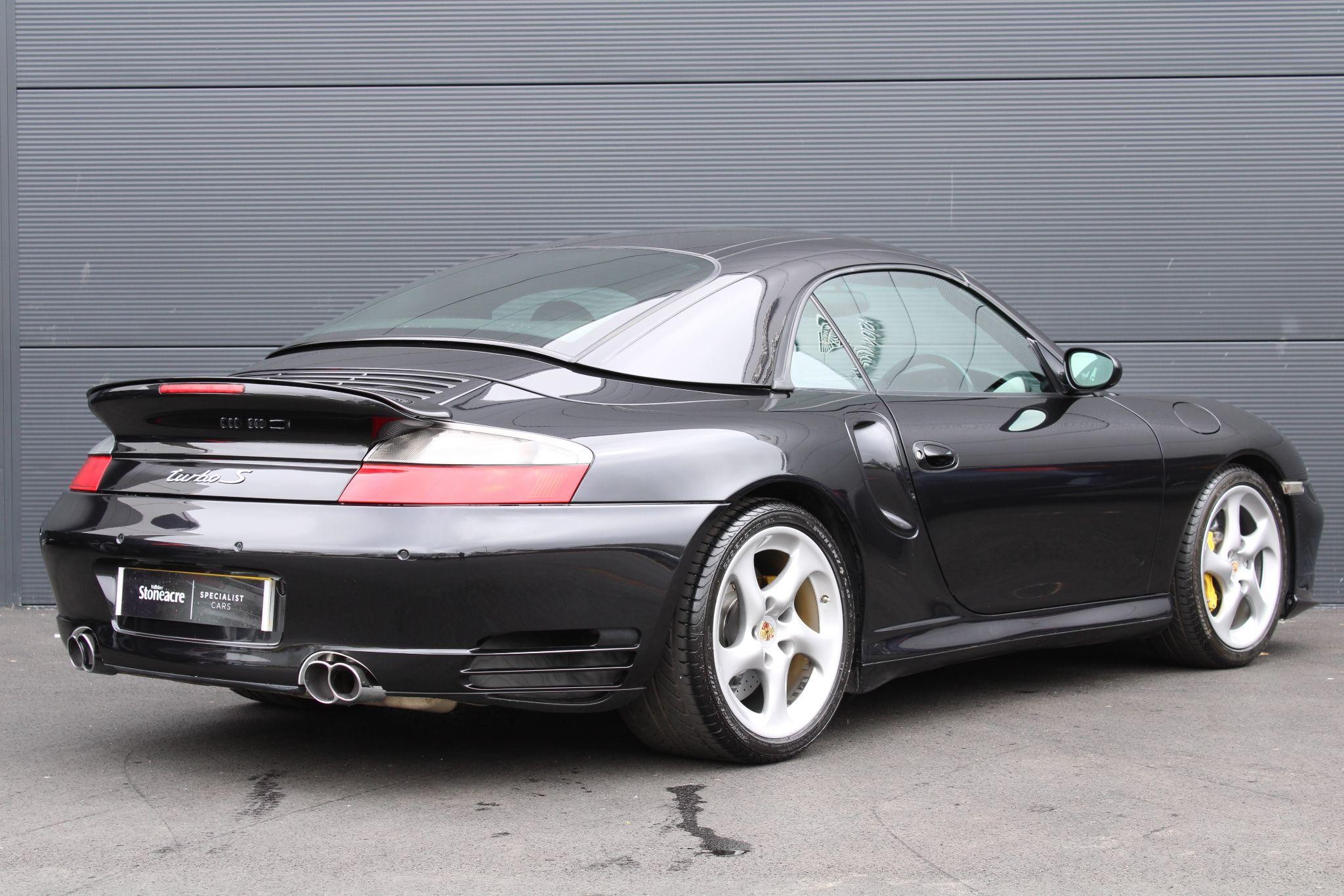 Porsche 911 Image 17