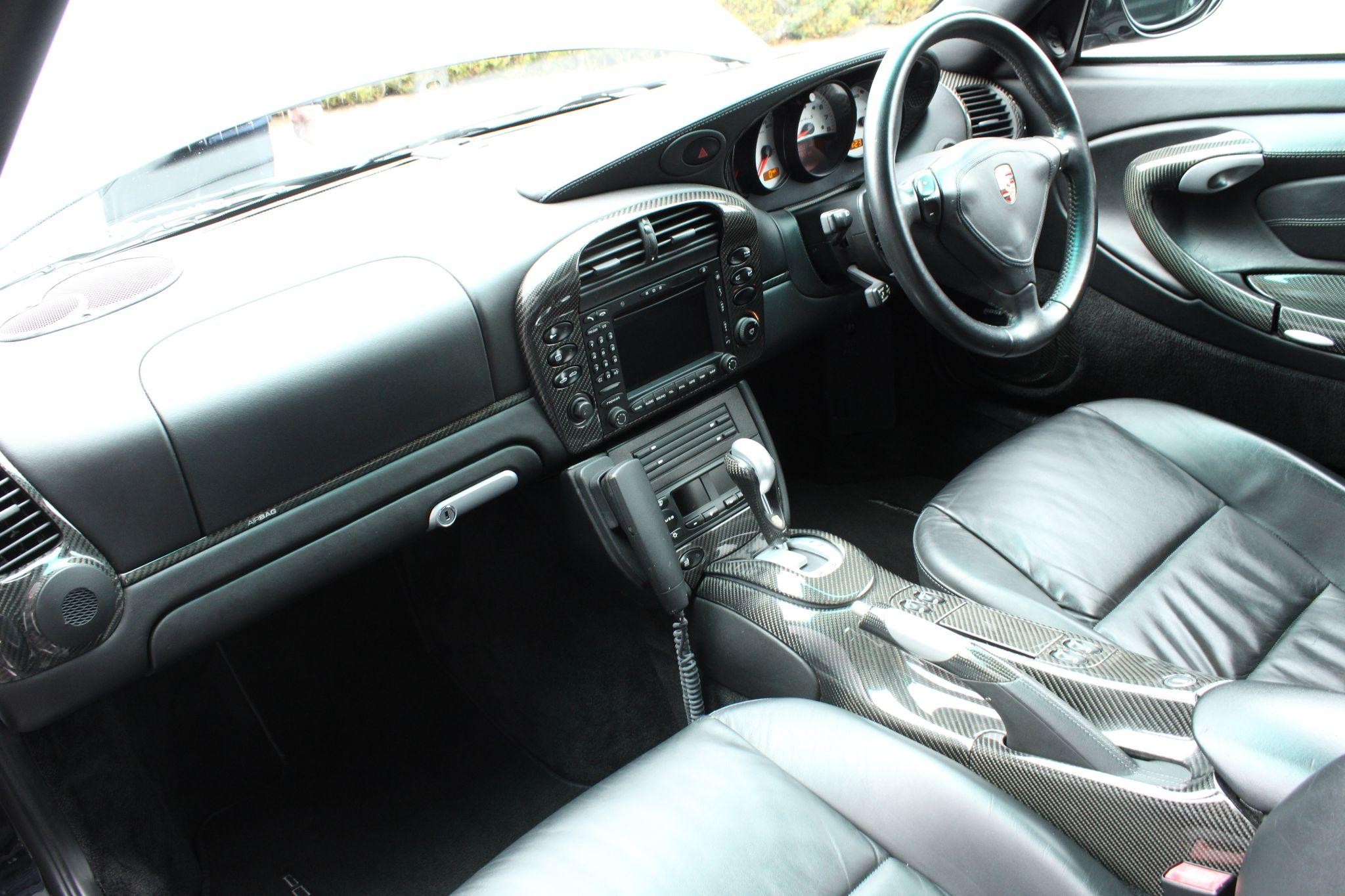 Porsche 911 Image 19