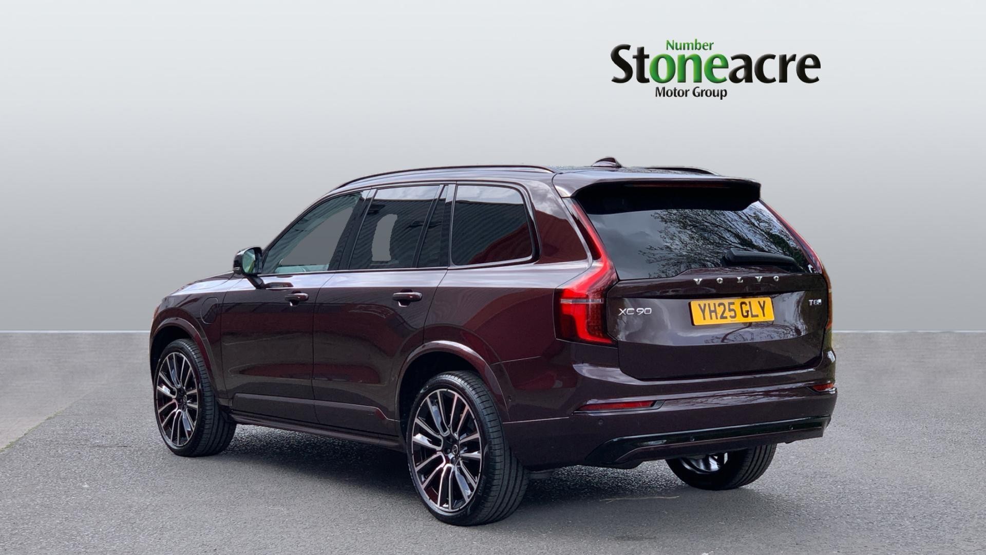 Volvo XC90 Image 2