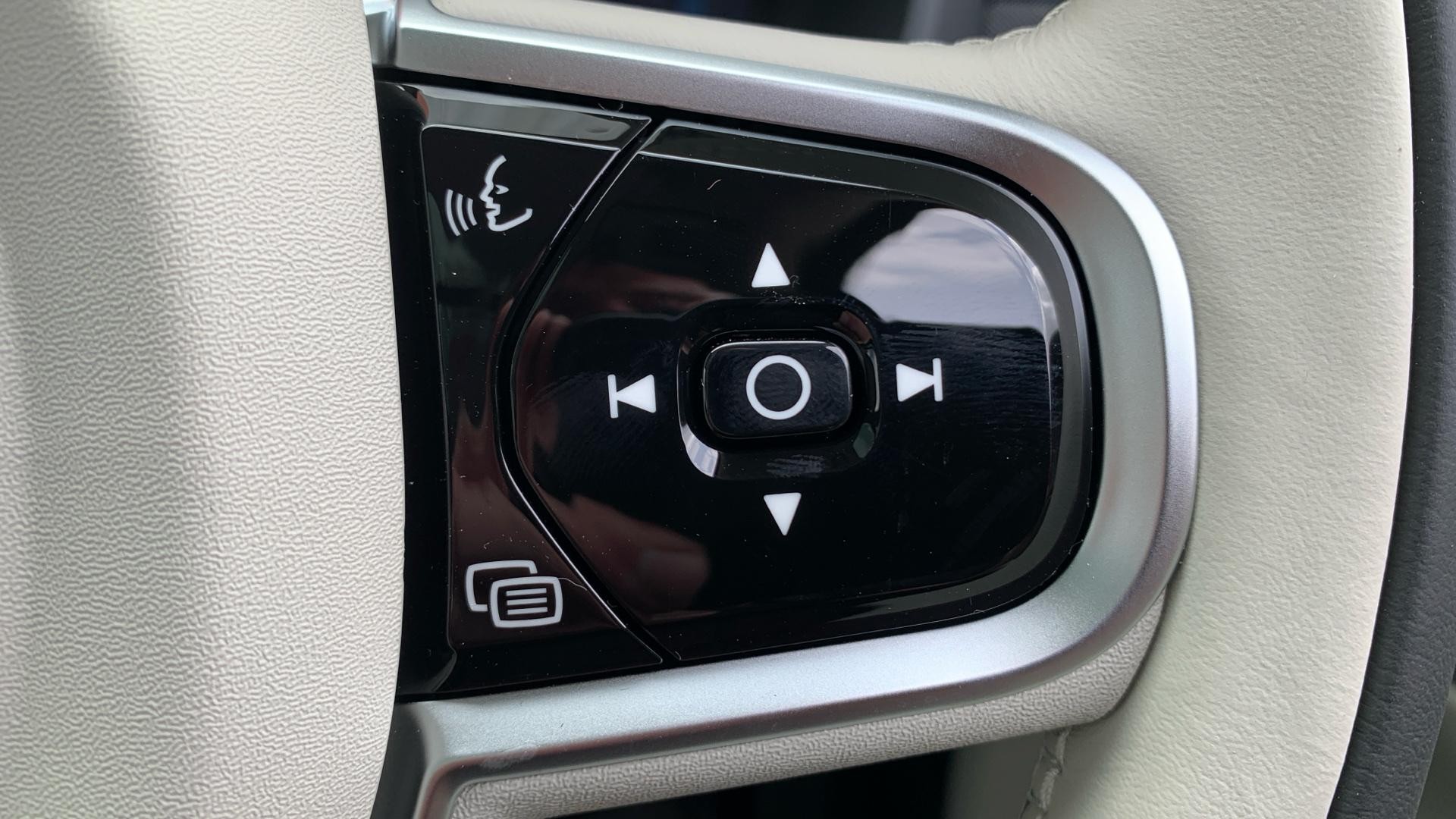Volvo XC90 Image 19
