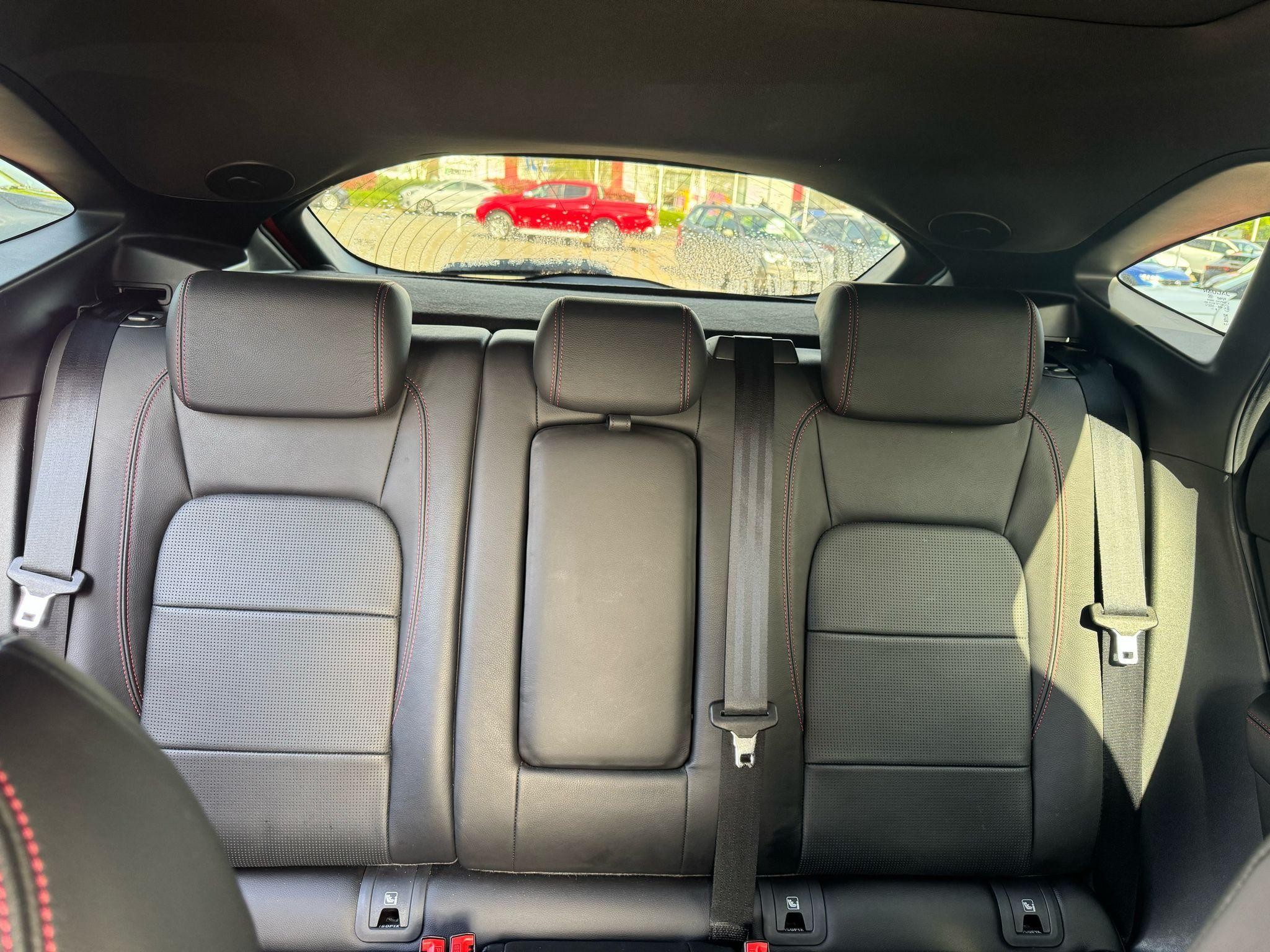 Jaguar E-Pace Image 21