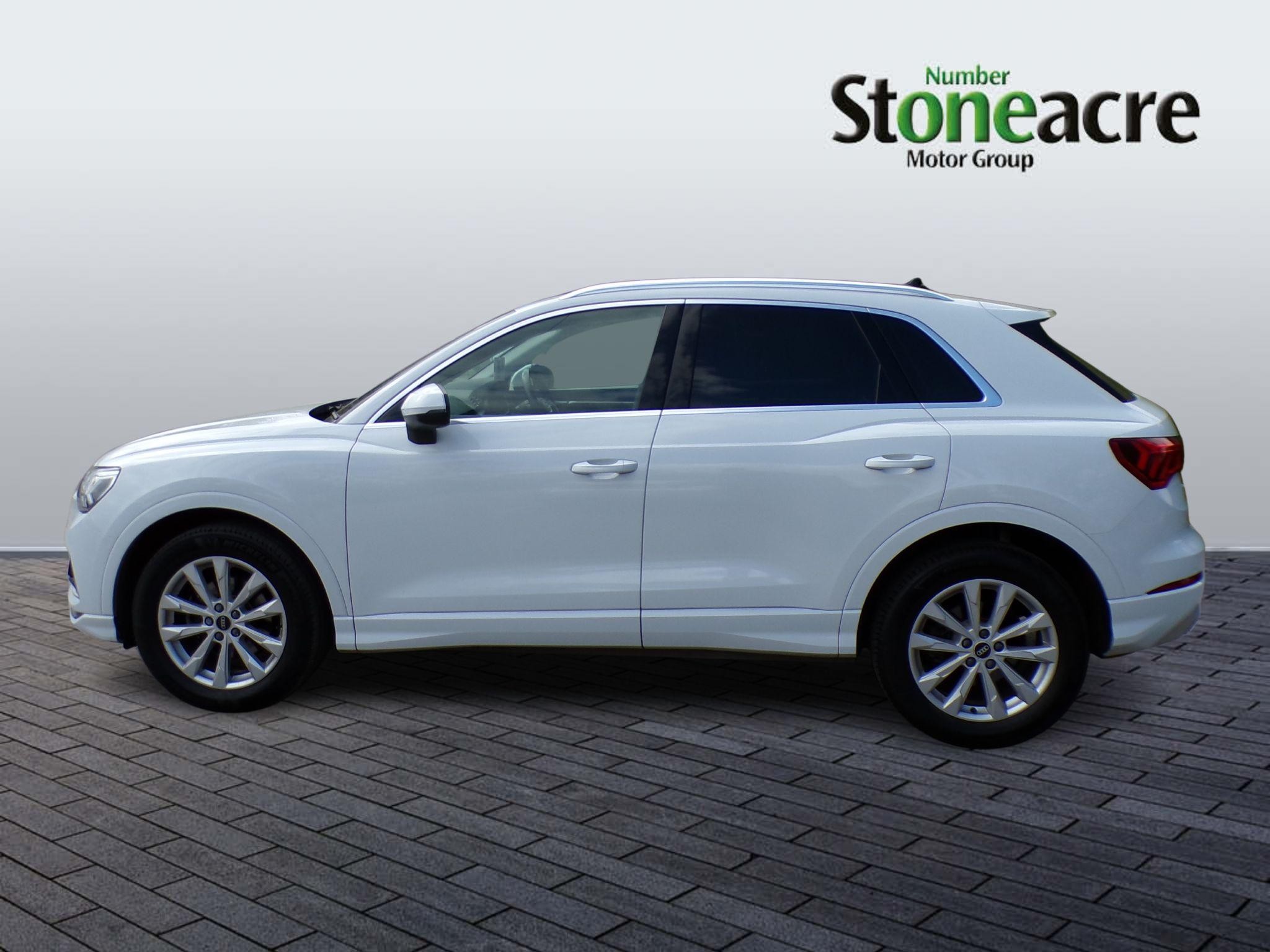 Audi Q3 Image 5