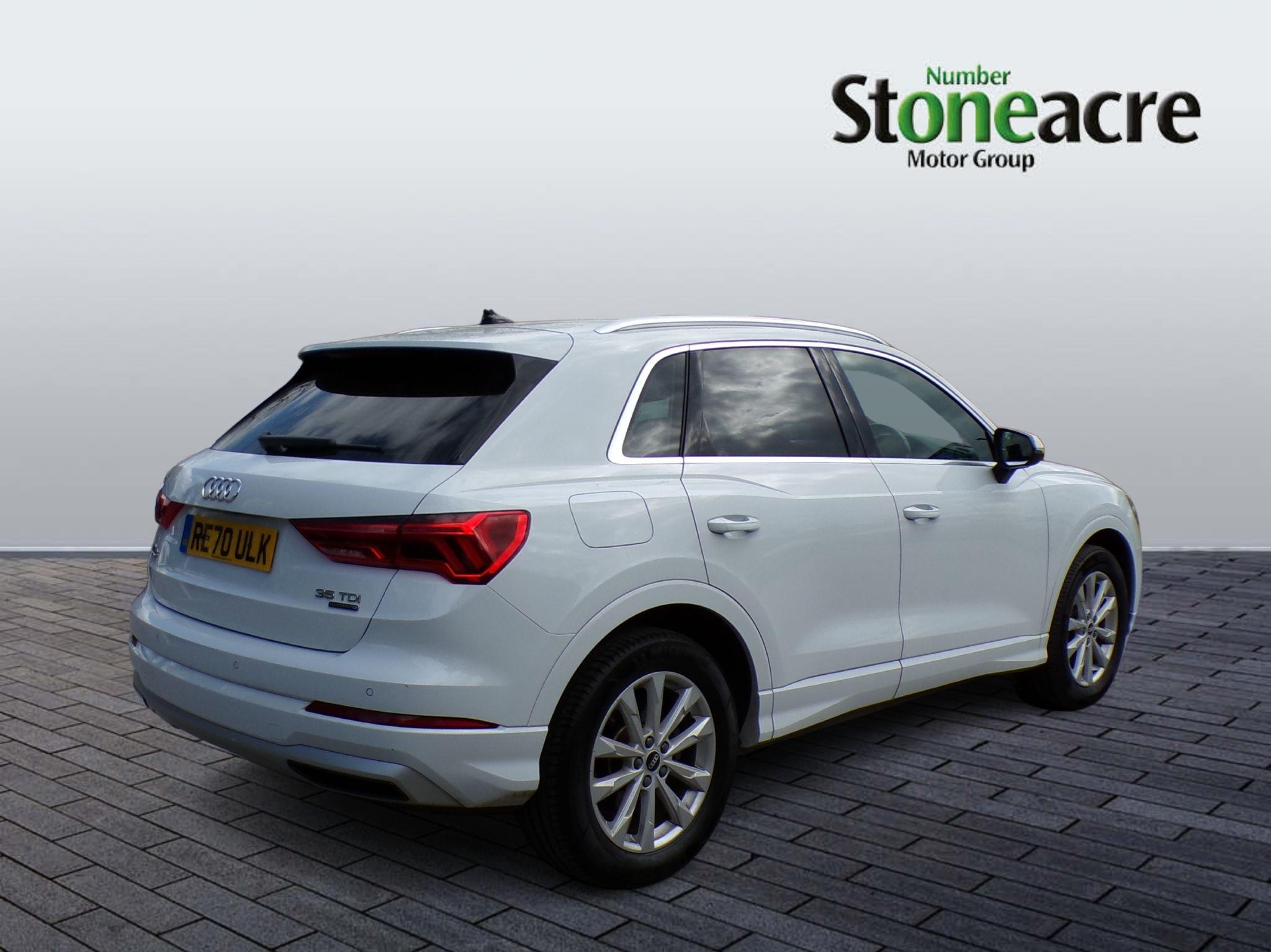 Audi Q3 Image 8