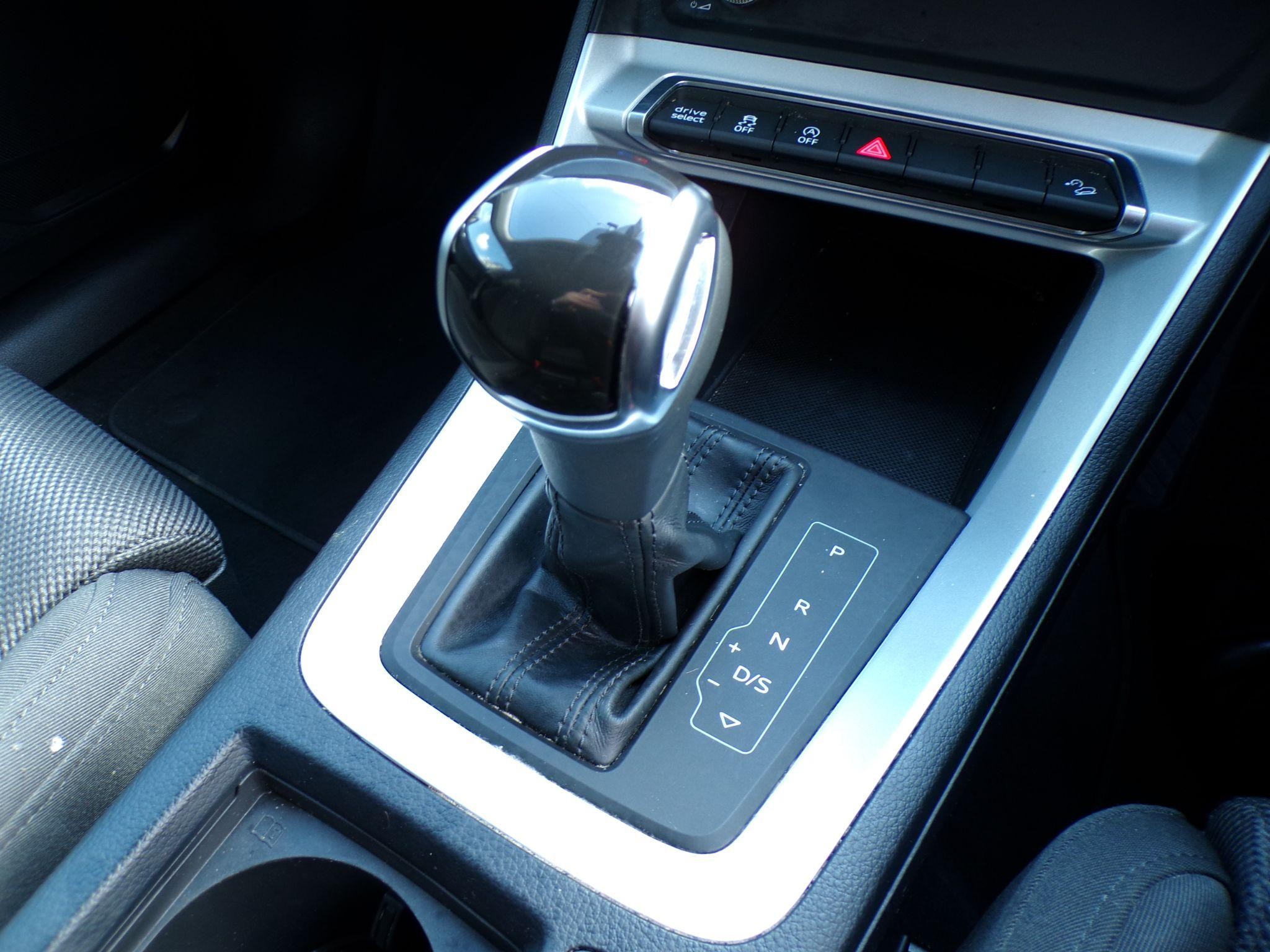 Audi Q3 Image 11