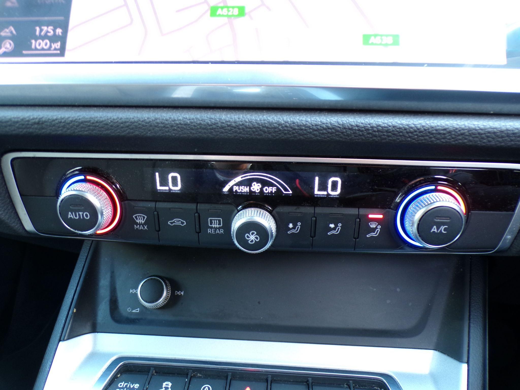 Audi Q3 Image 19