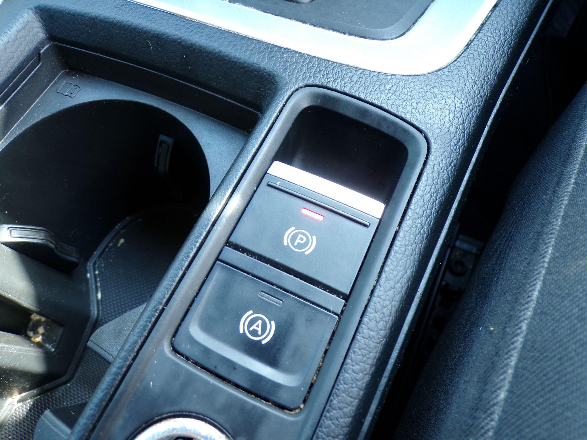 Audi Q3 Image 21