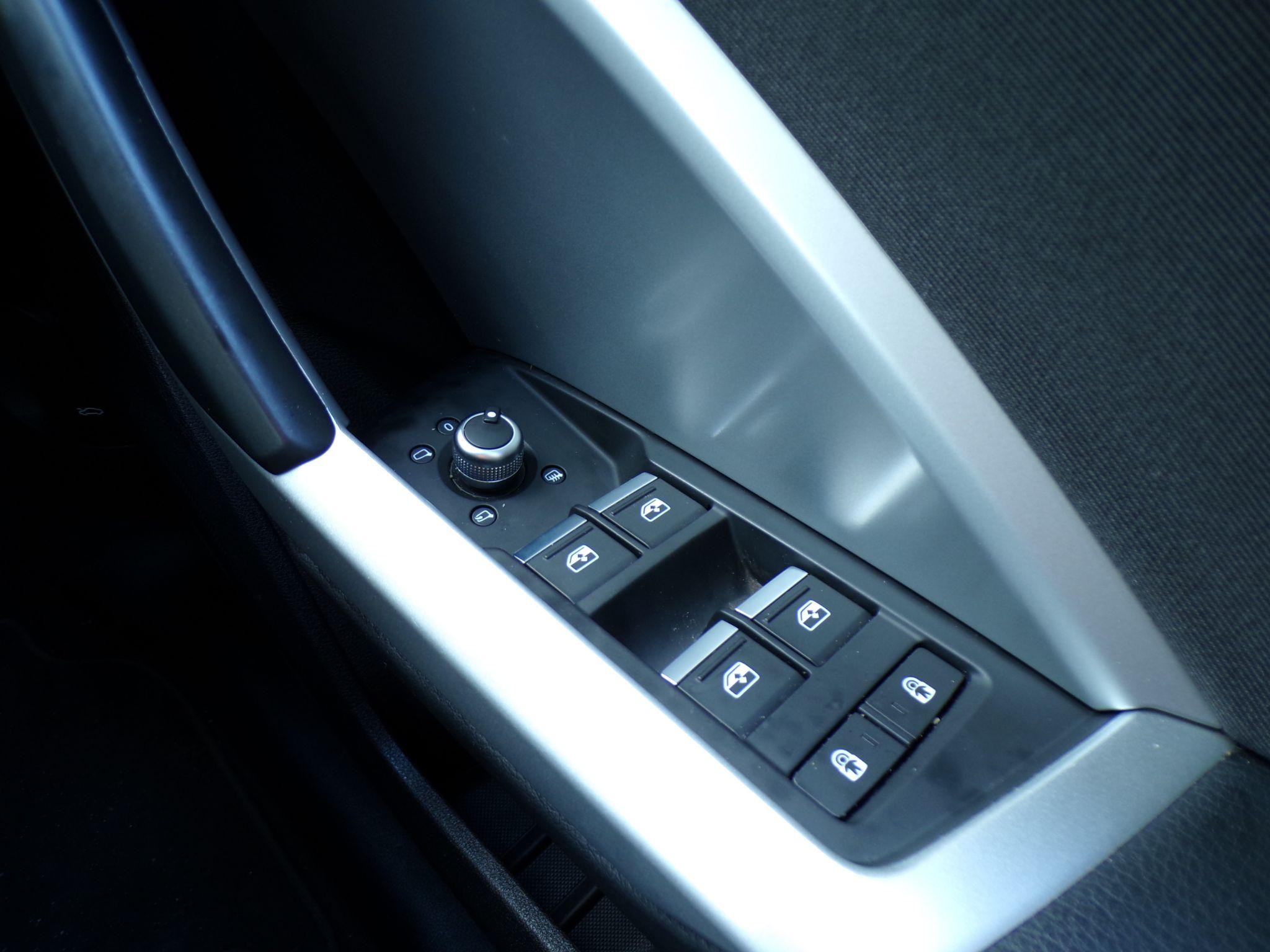 Audi Q3 Image 23