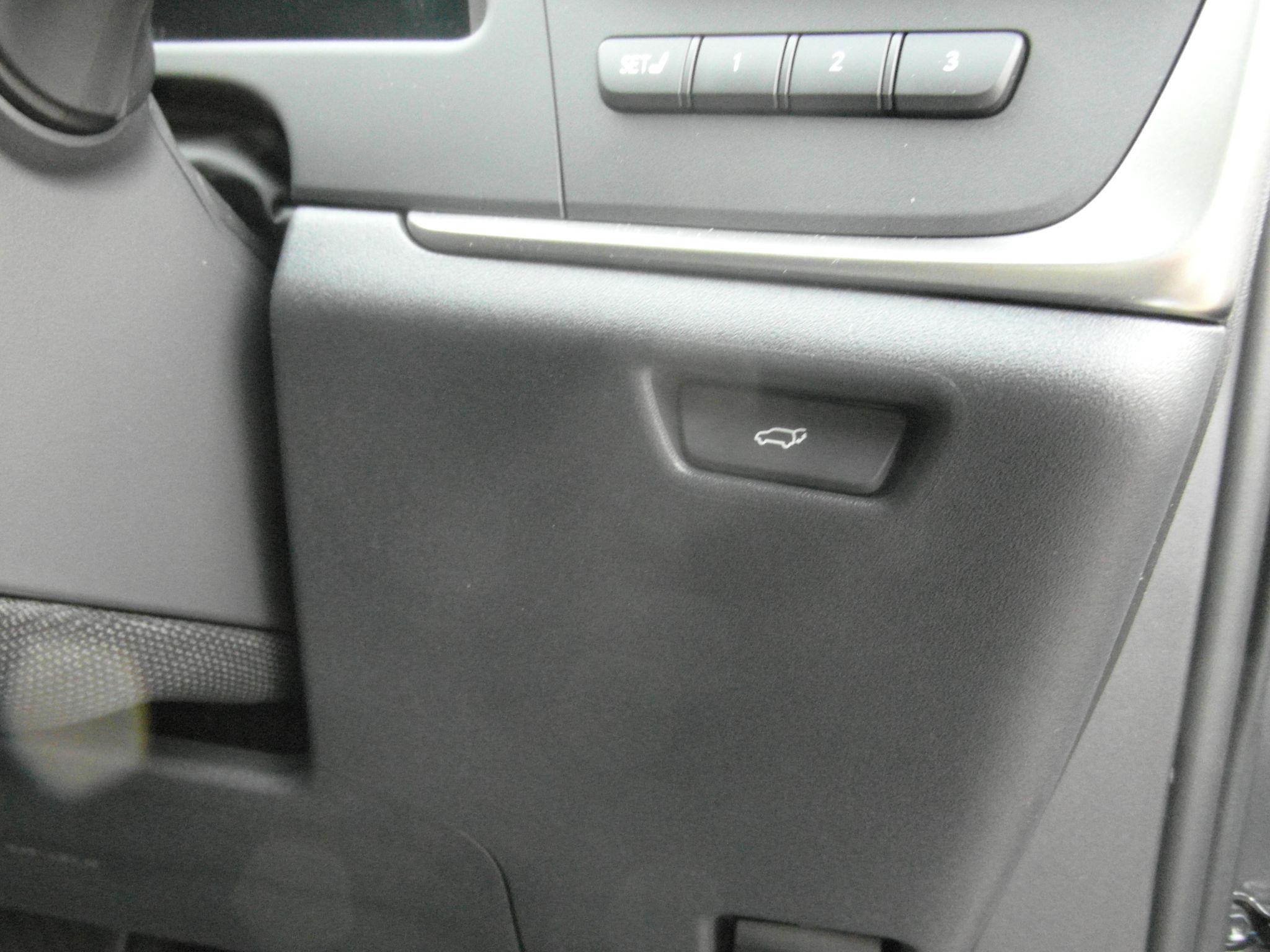 Lexus ES Image 4