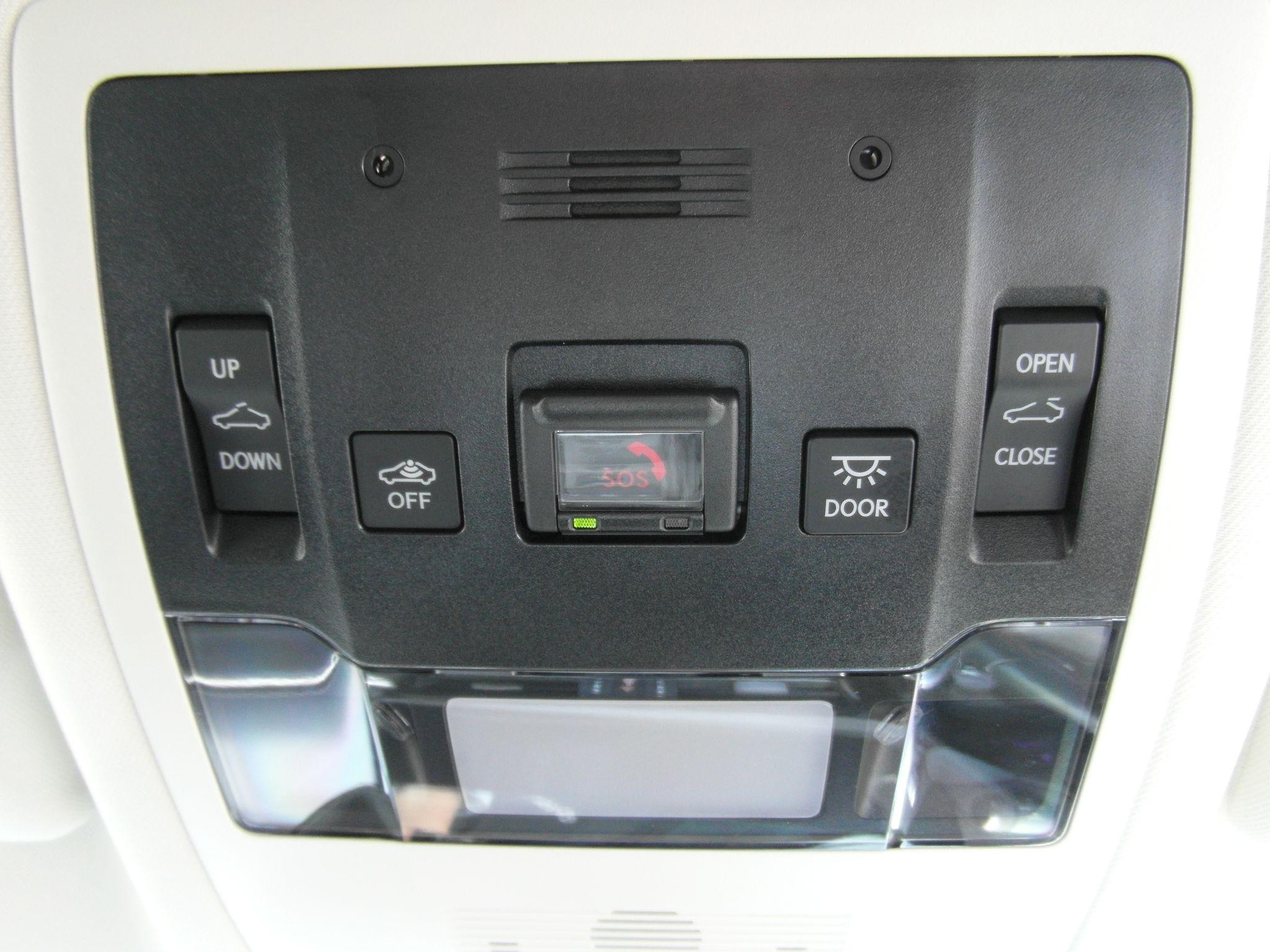 Lexus ES Image 42