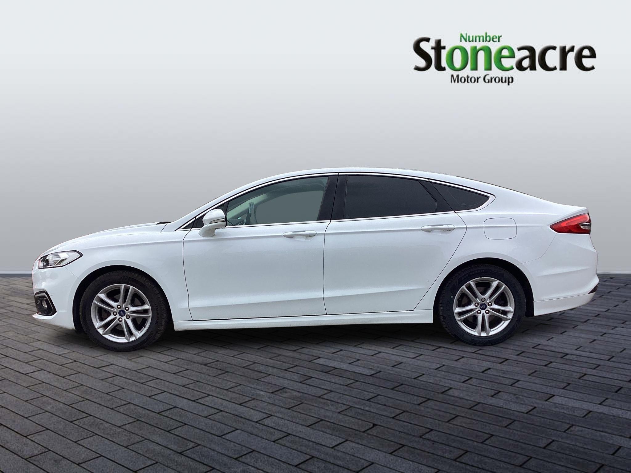 Ford Mondeo Image 8
