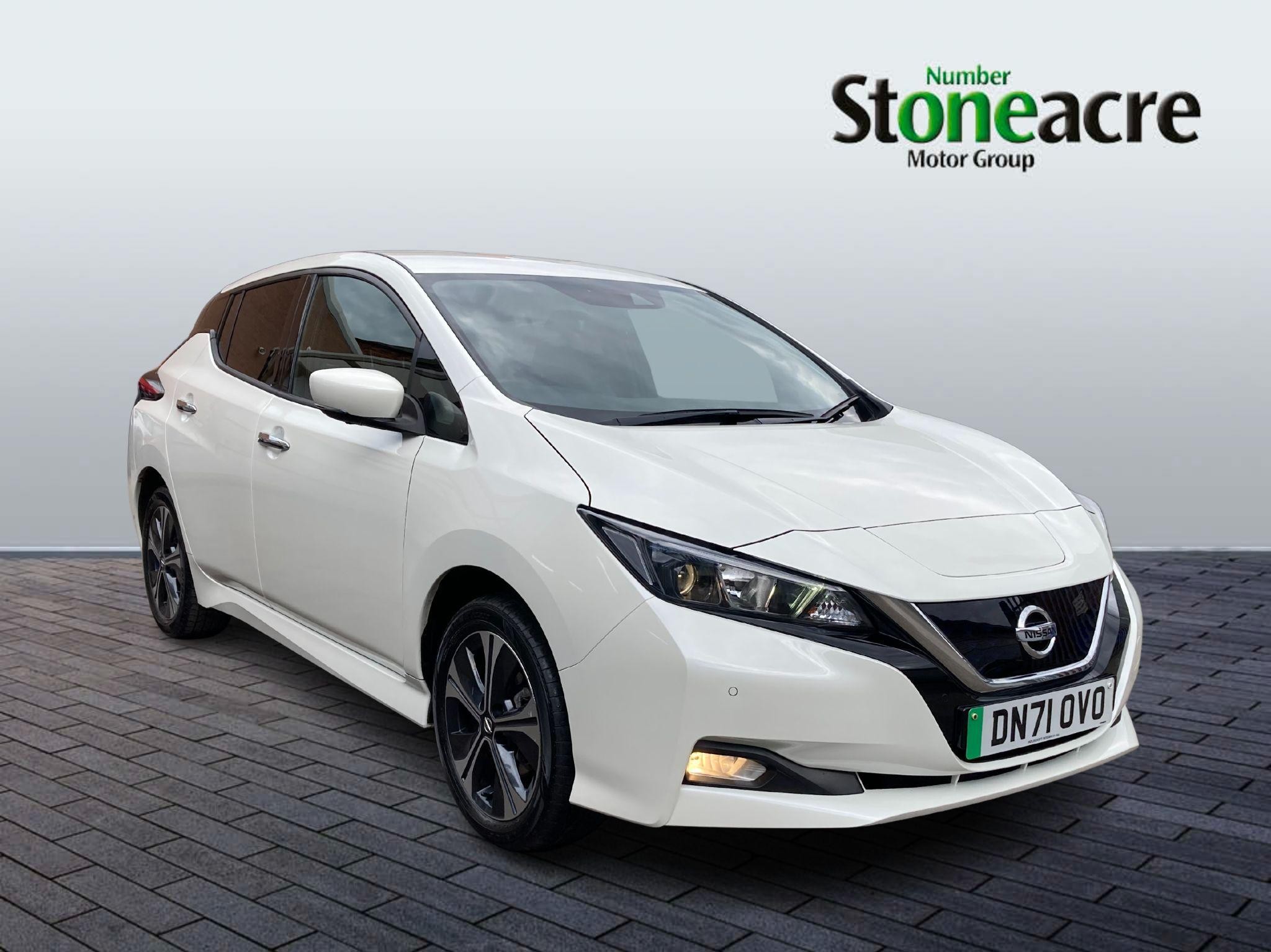 Nissan LEAF Image 1
