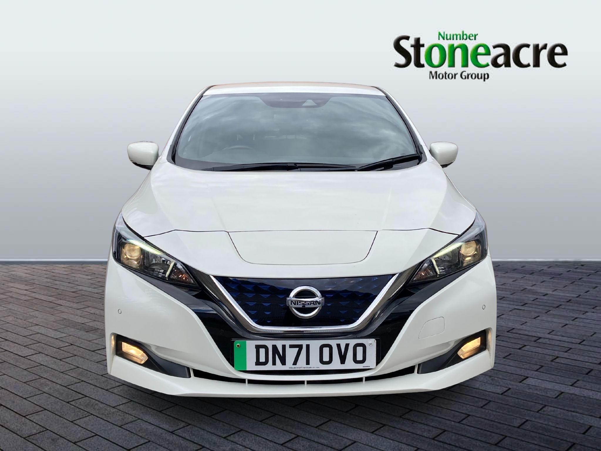 Nissan LEAF Image 2