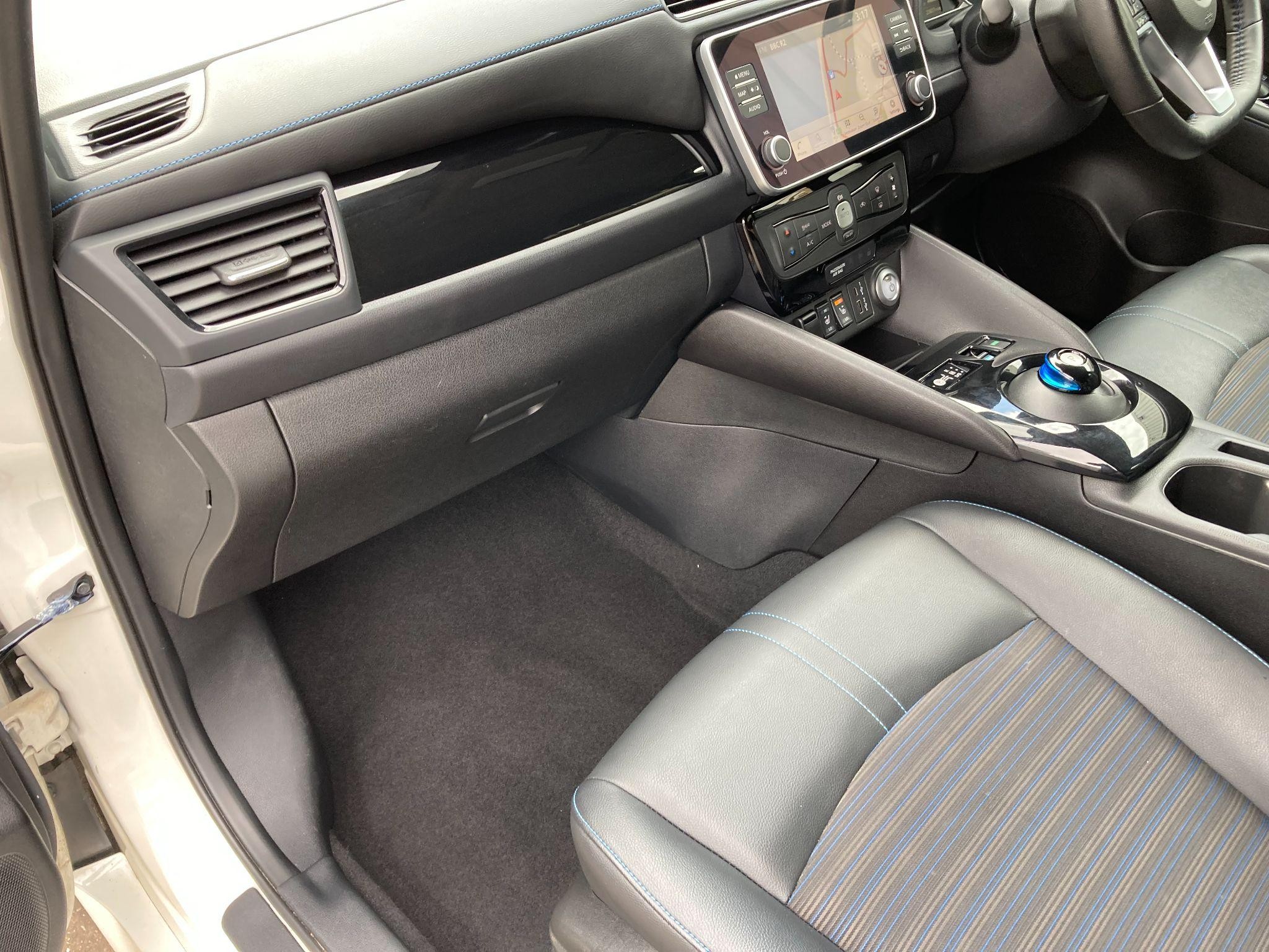 Nissan LEAF Image 21