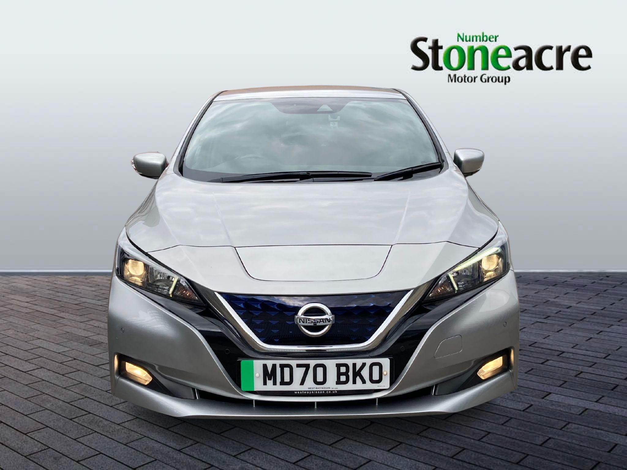 Nissan LEAF Image 2