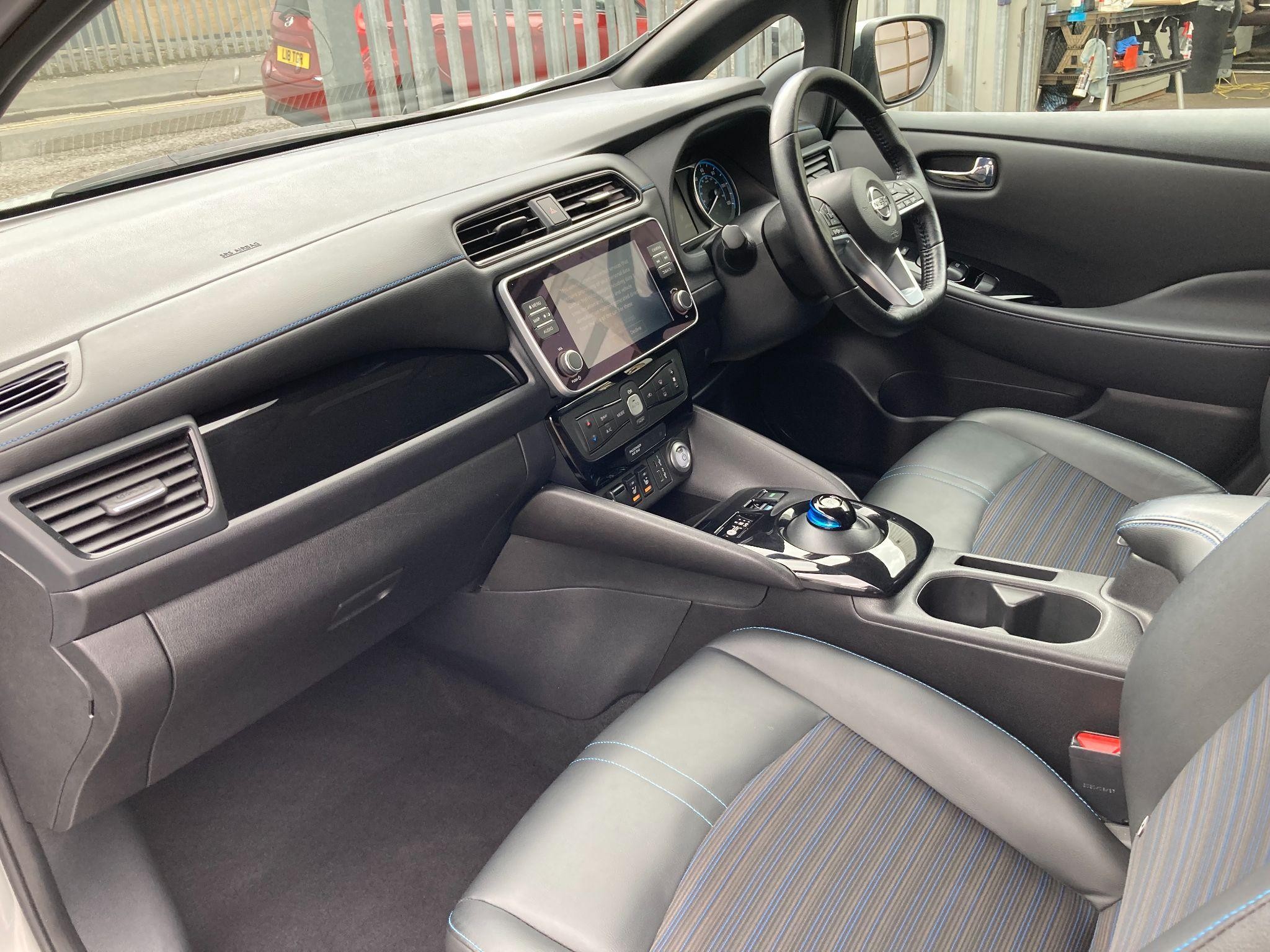 Nissan LEAF Image 9