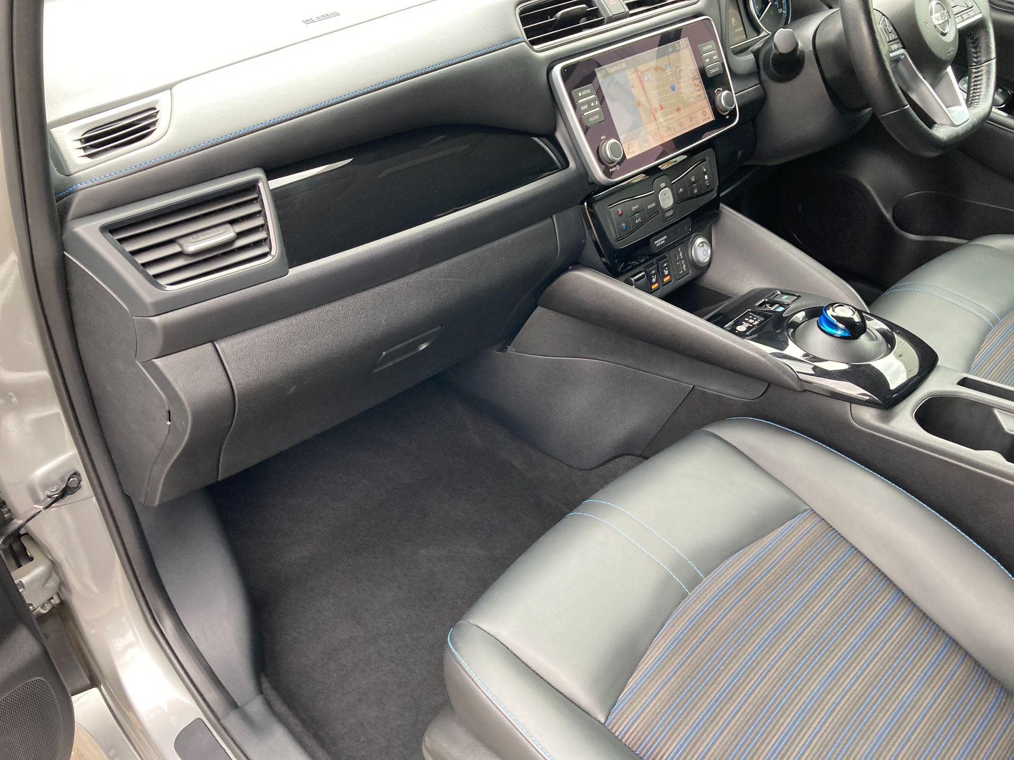 Nissan LEAF Image 21