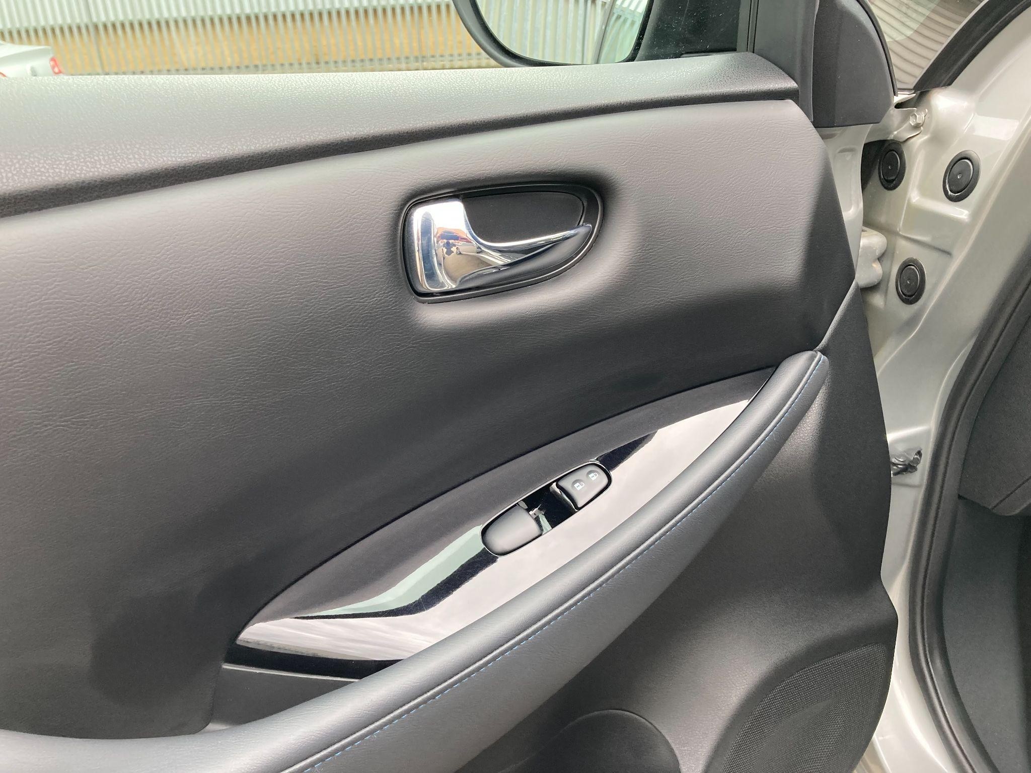 Nissan LEAF Image 23