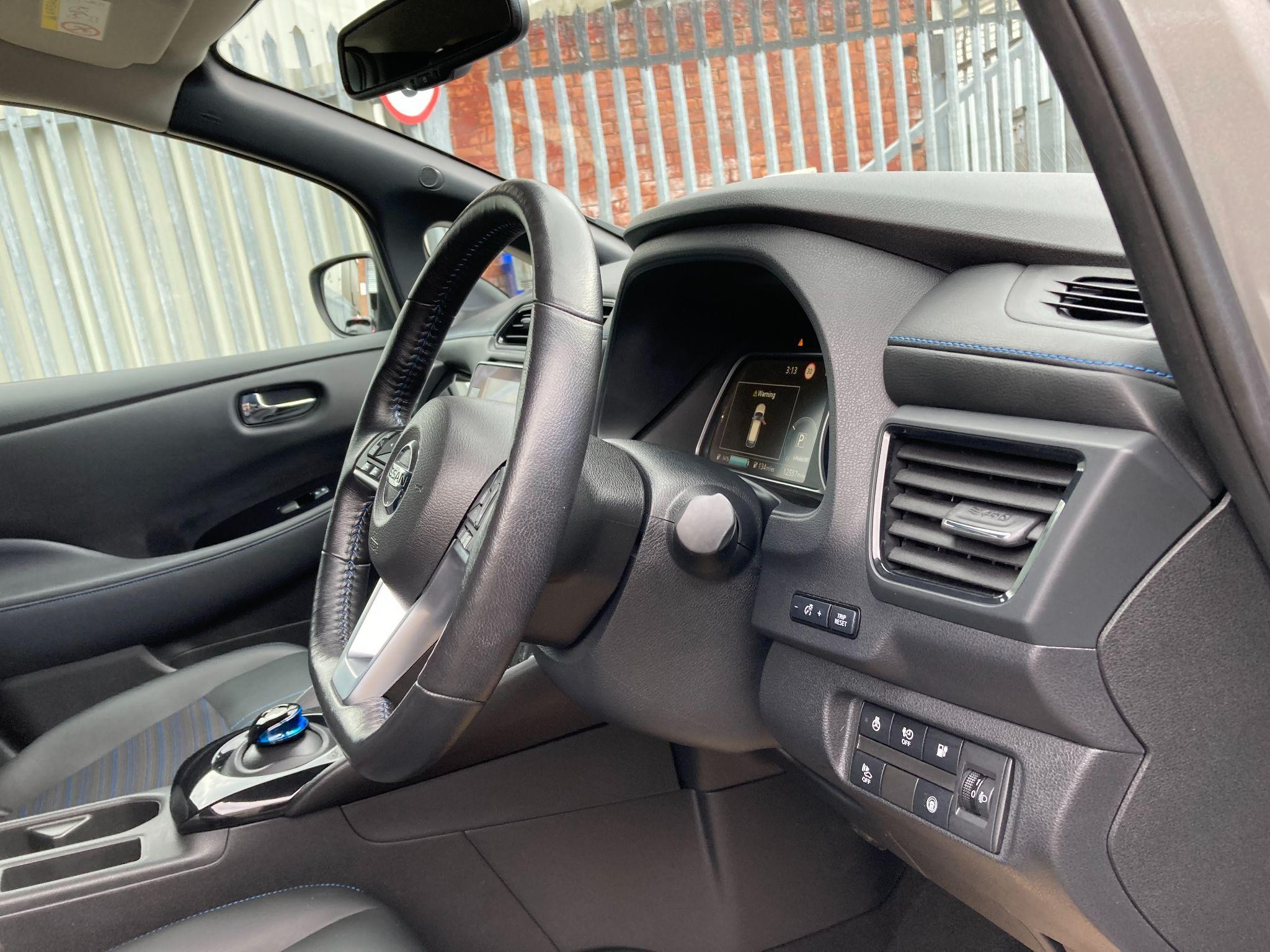 Nissan LEAF Image 41