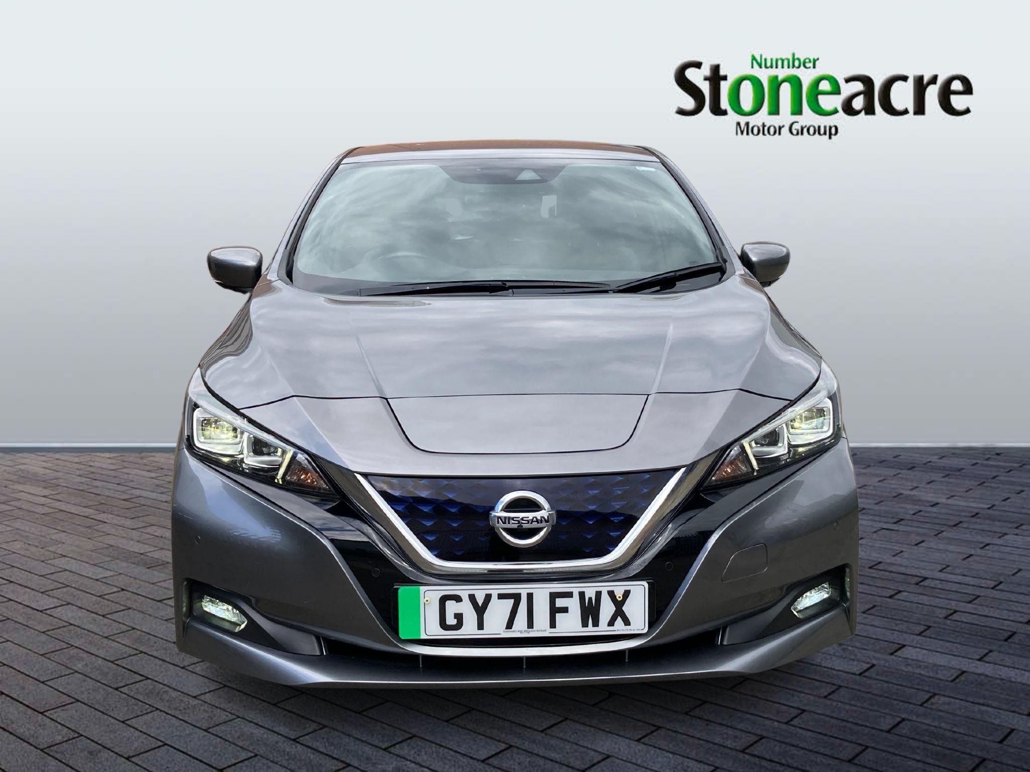 Nissan LEAF Image 2