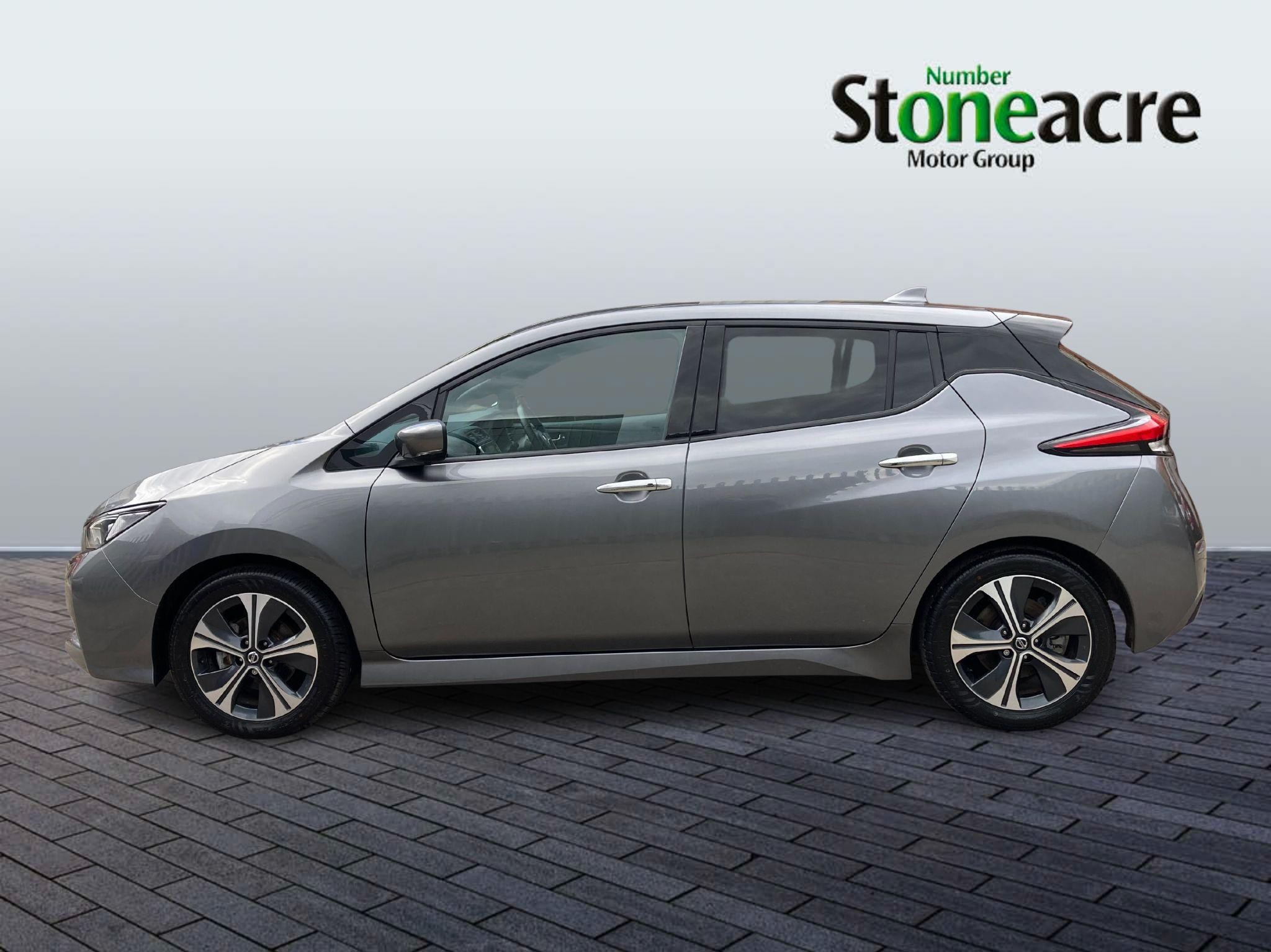 Nissan LEAF Image 5