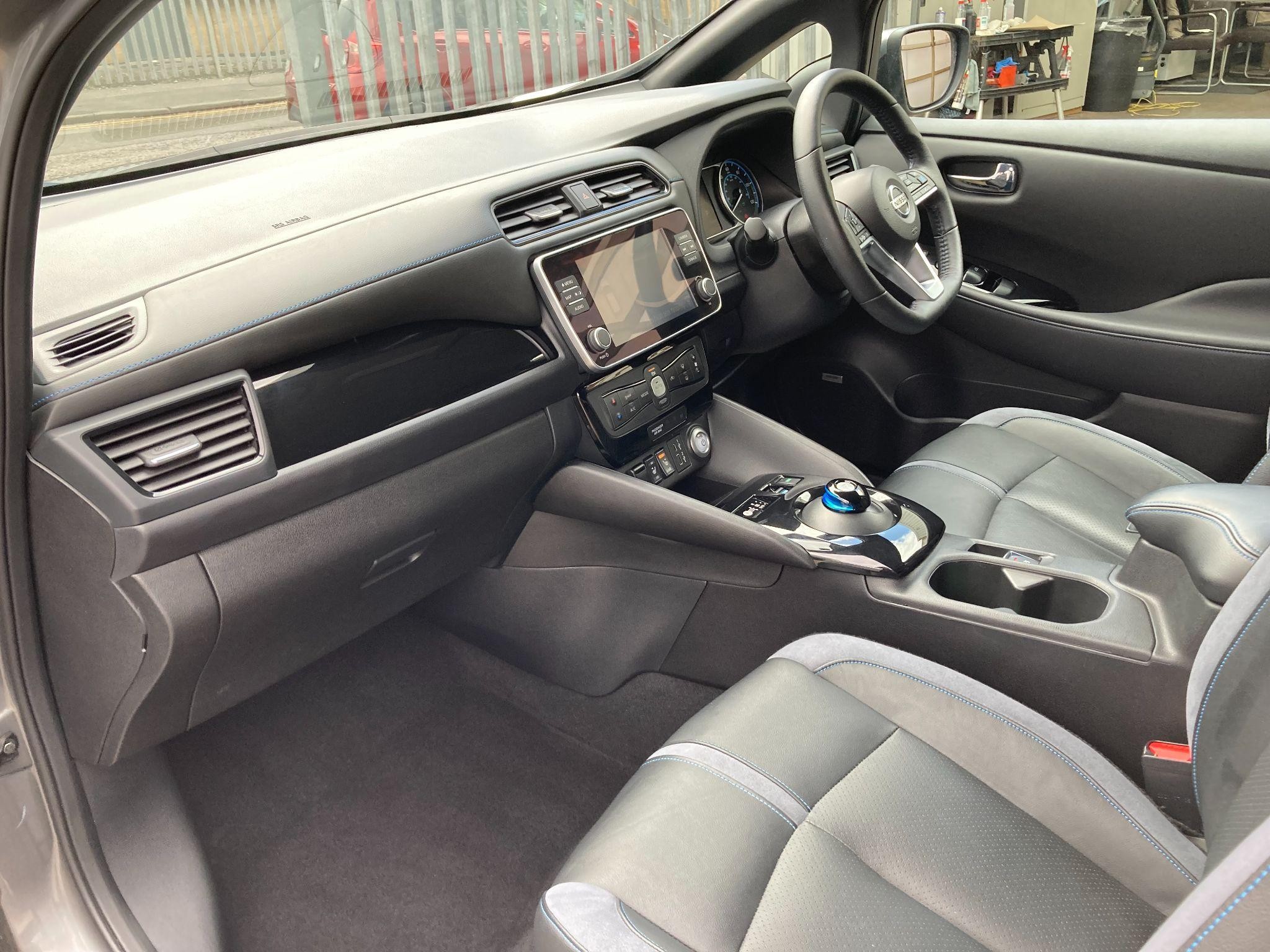 Nissan LEAF Image 9