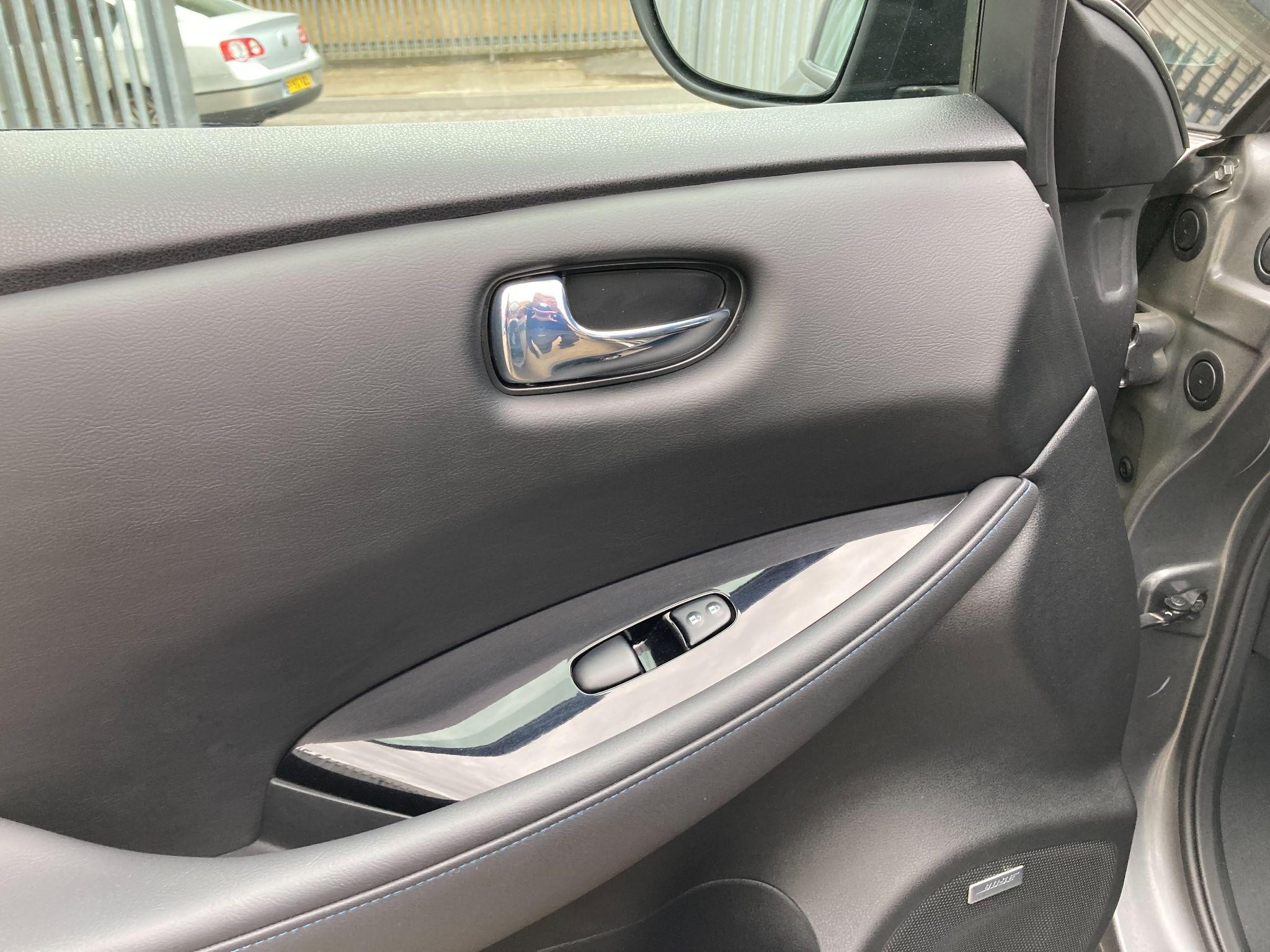 Nissan LEAF Image 23