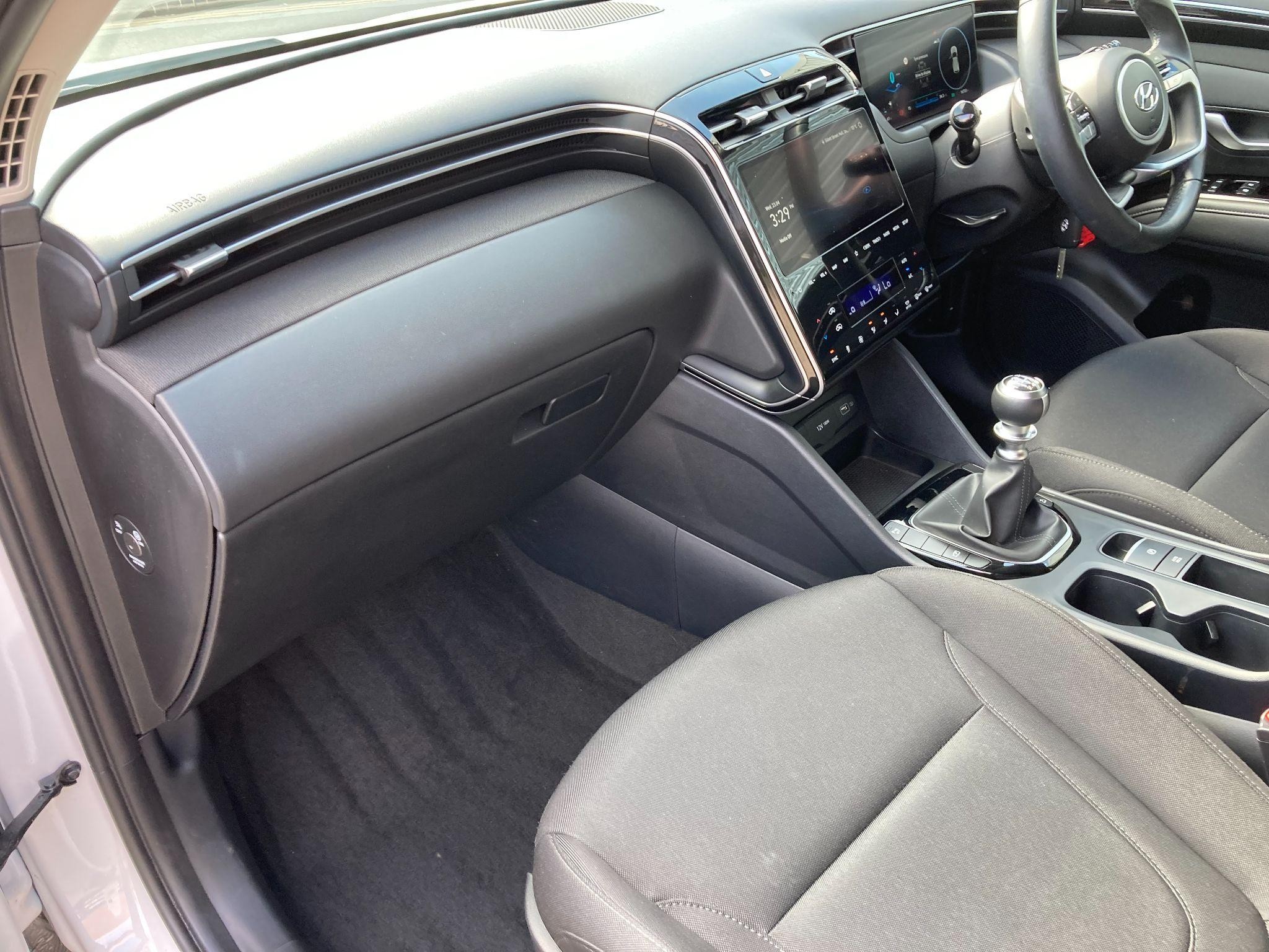 Hyundai TUCSON Image 16