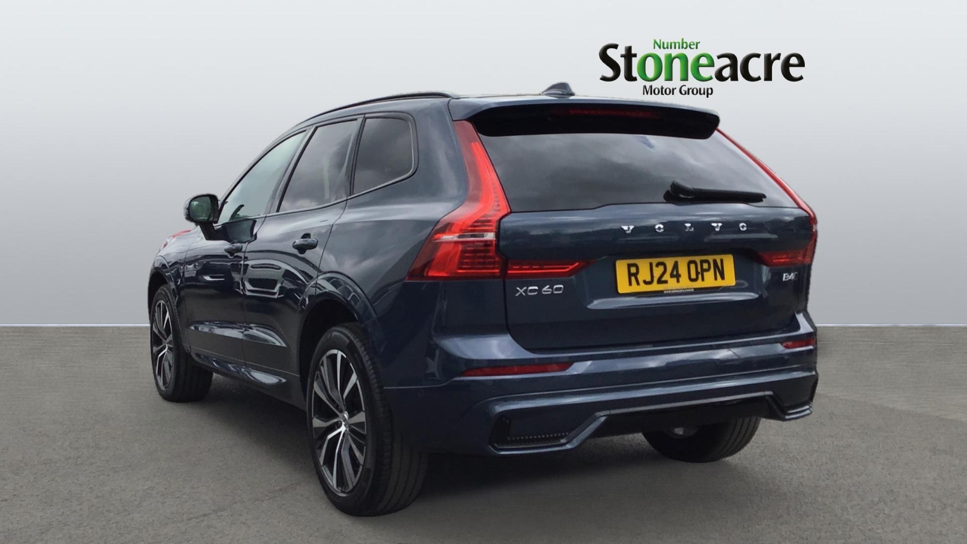 Volvo XC60 Image 2